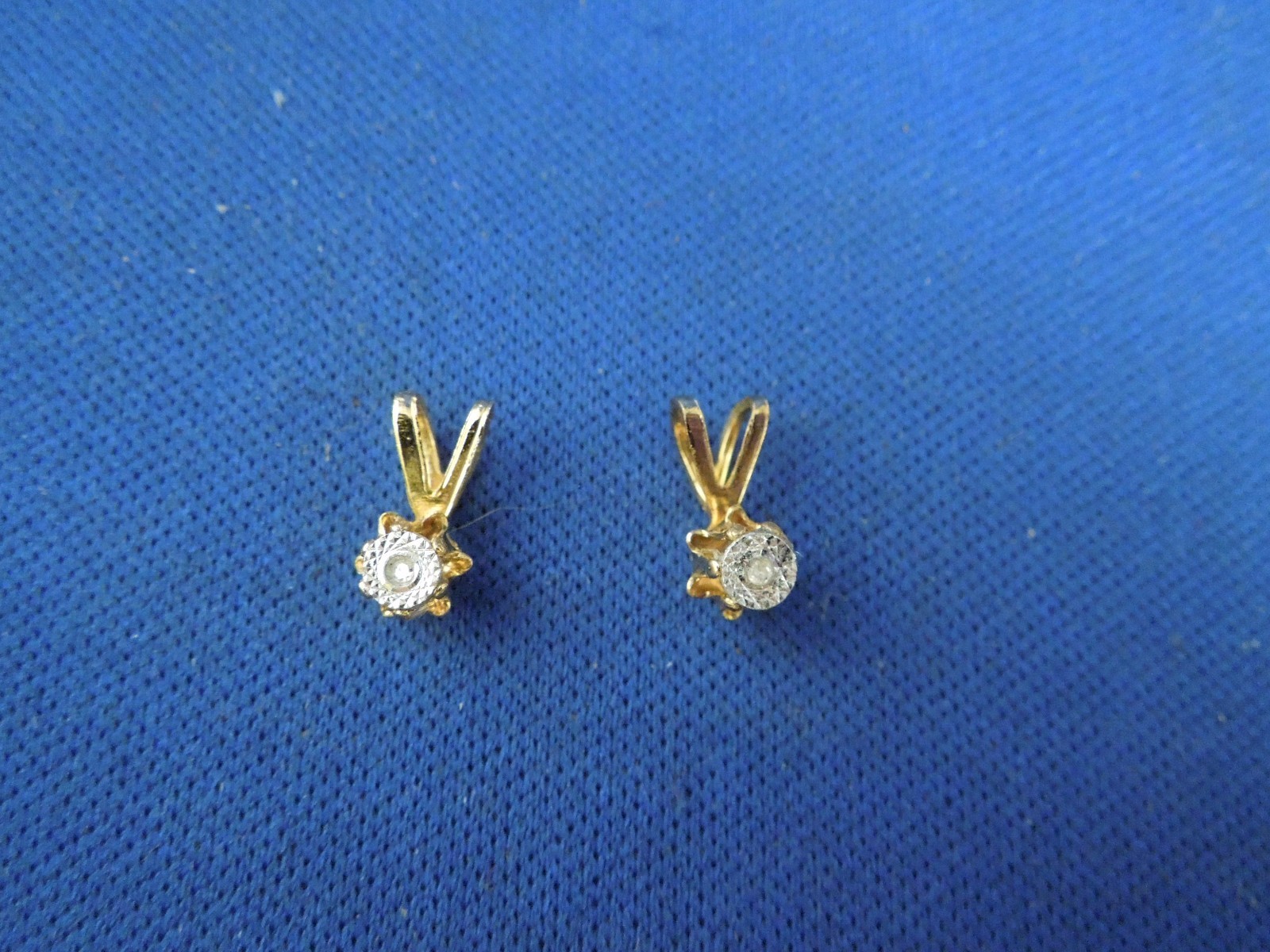 Vintage Lot of 2 White Topaz Pendants Gold Colored Metal Content Unknown