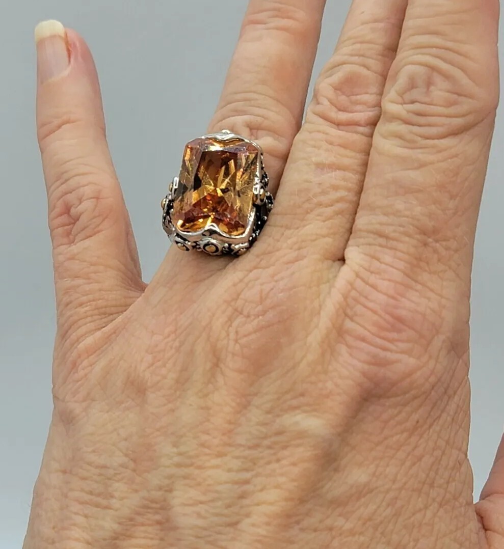 Vtg Sz 7 Ring Lg Citrine Topaz Cubic Zirconia 2-tone Statement Fashion Jewelry T