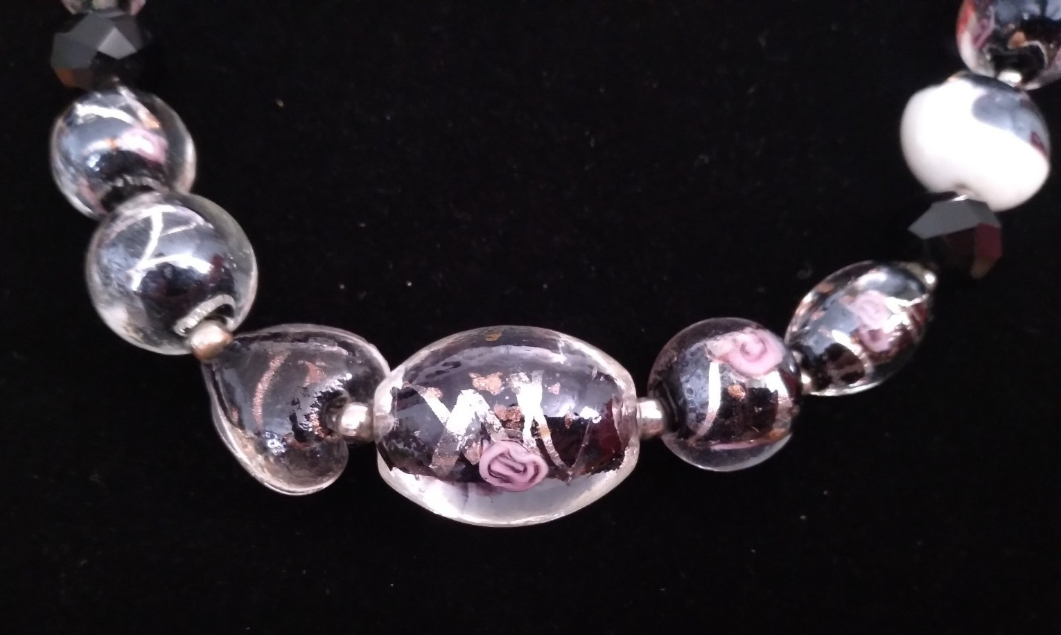 Vintage Foil Glass Rose Beaded Necklace 18 Inches Murano Style