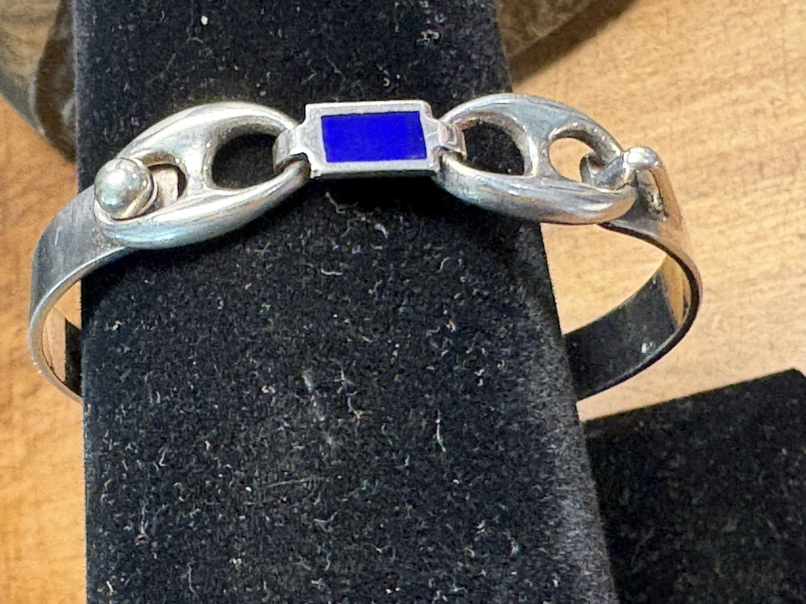 Vintage Sterling Silver and Lapis Inlay Bangle Bracelet 6 1/4 in 16 cm diameter