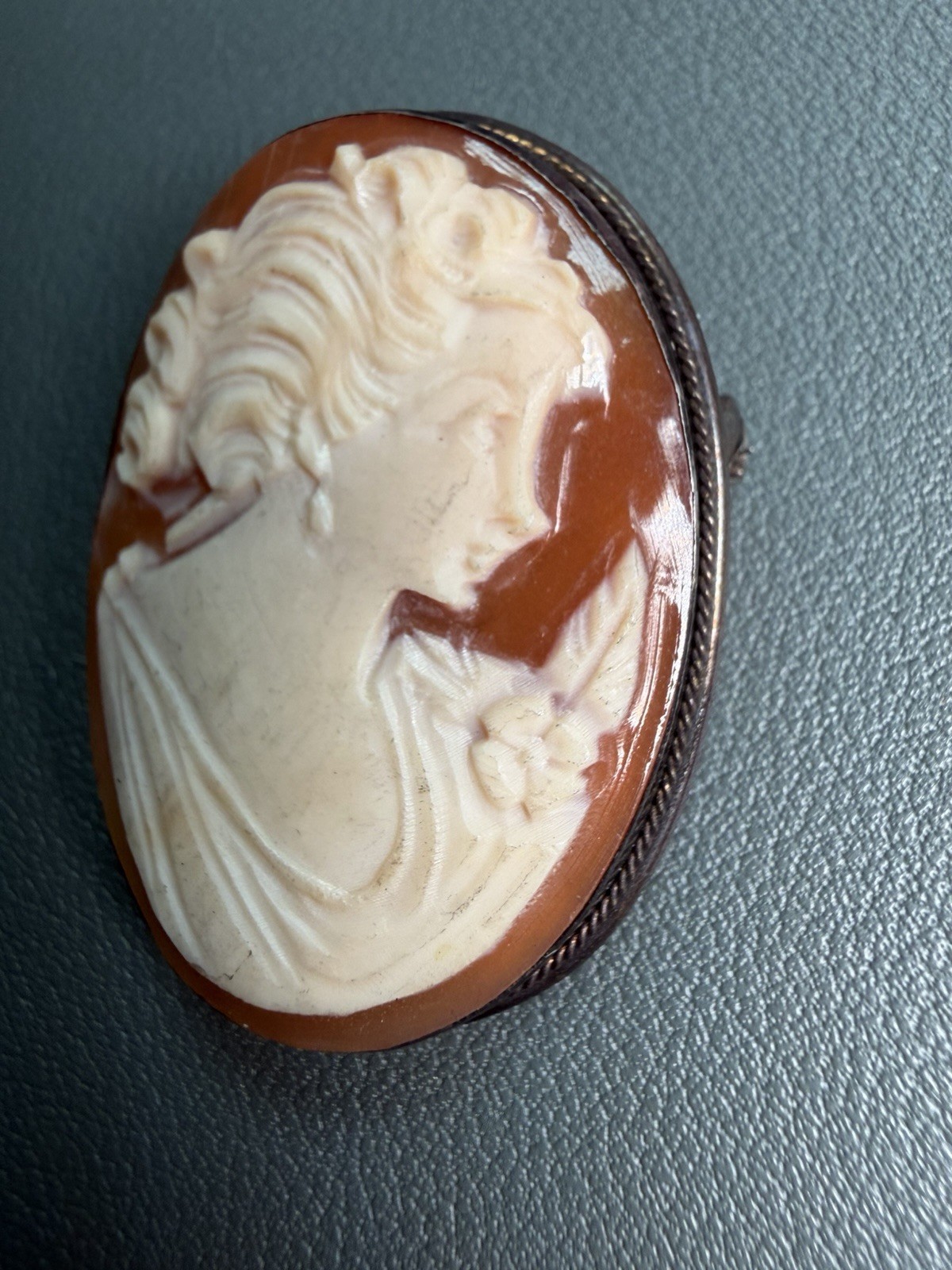 Fine Silver Shell Cameo Brooch Oval Natural Carved Profile Brown White