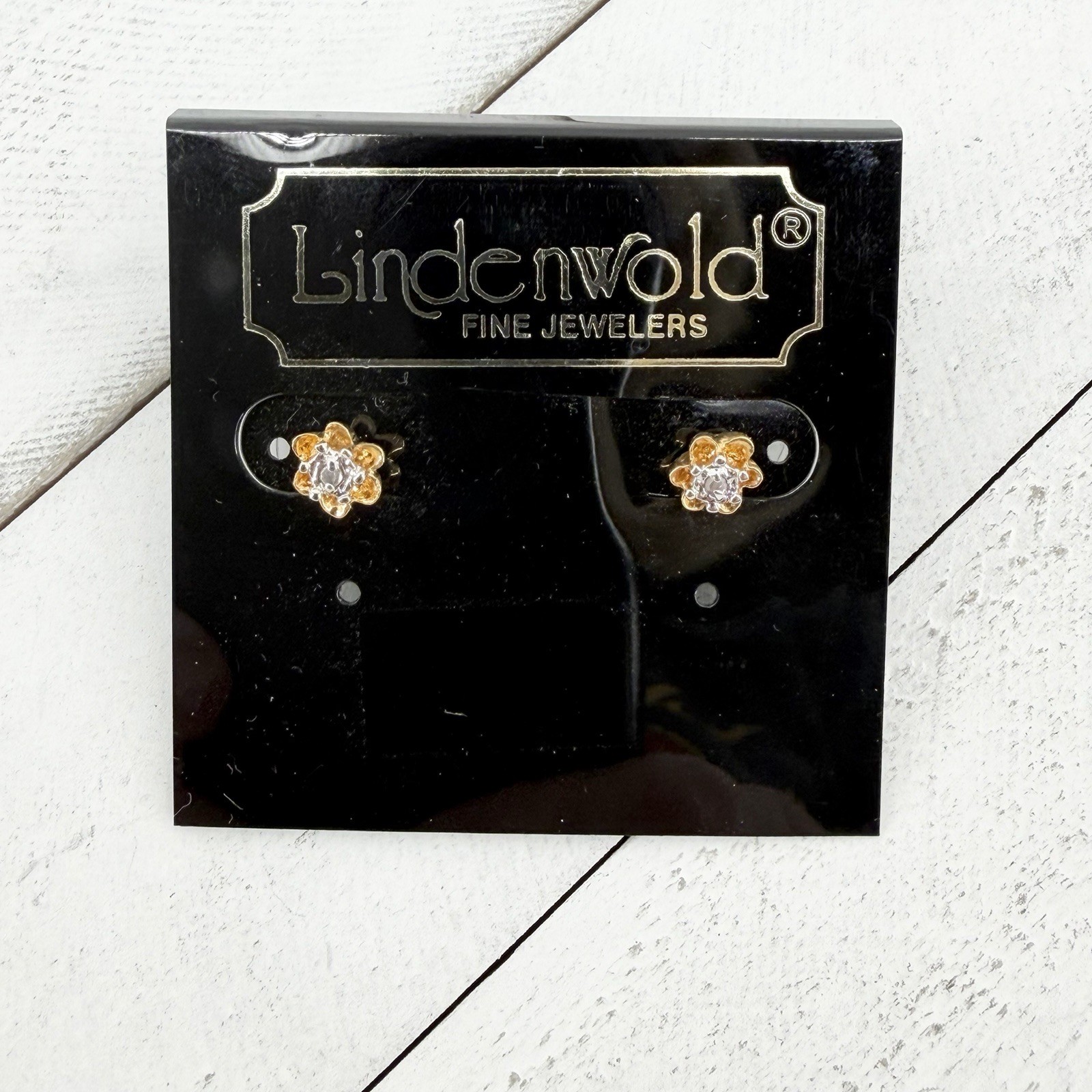 VTG Lindenwold Fine Jewelers Gold Tone Flower Stud Earrings Clear CZ New On Card