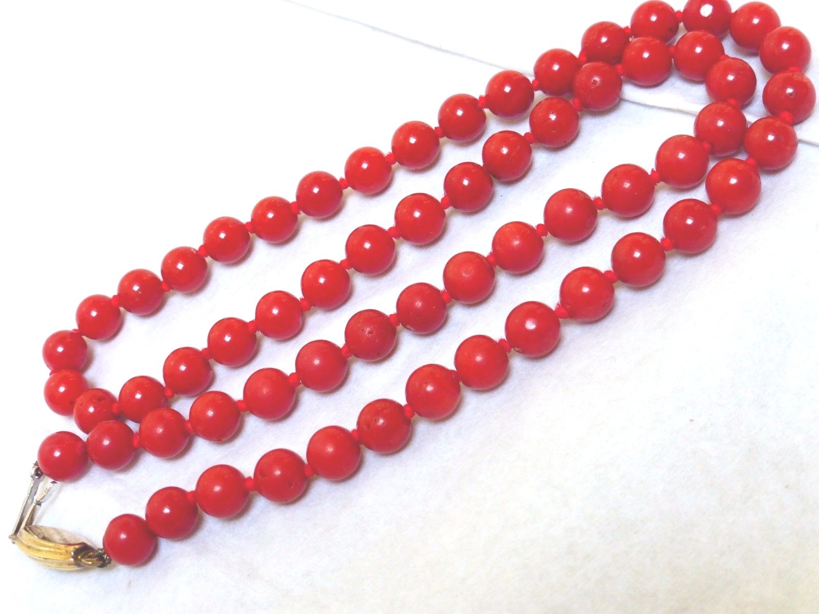 VINTAGE ITALY BLOOD RED CORAL 8mm BEAD NECKLACE 39 GRAMS 21″ UNDYED