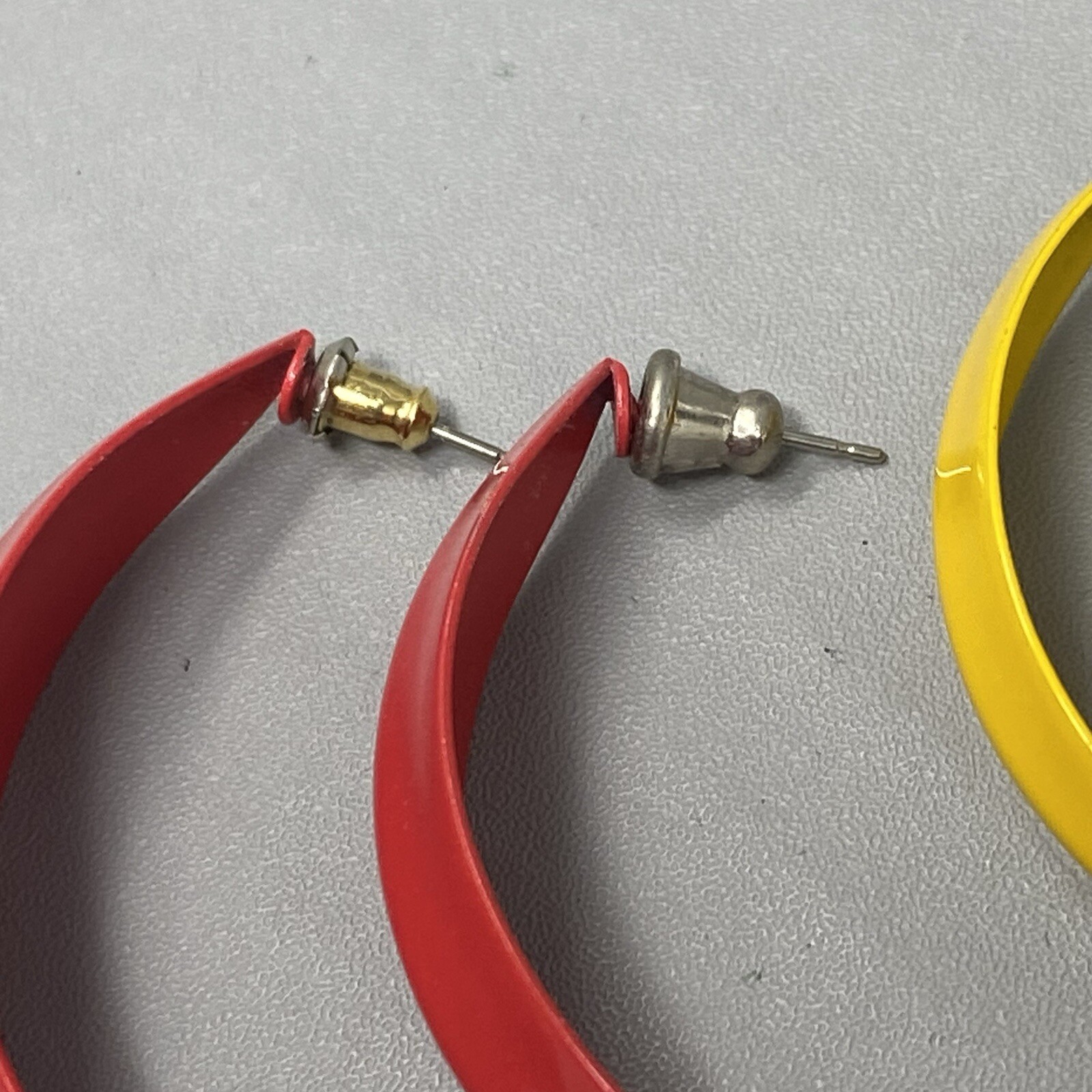 Retro Pierced Earrings Red Yellow Dagger Dangle Drop Vintage Funky MOD 1.5-2″