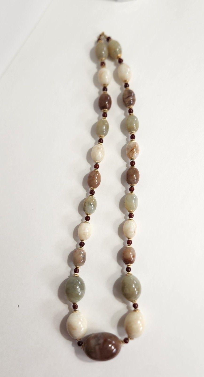 Vintage Statement Necklace Graduated Lucite Faux Agate Oval Beads Earthtones