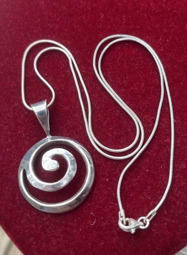 VTG Sterling Silver Spiral Swirl Wave Pendant Necklace Round 925 Snake Chain 20”
