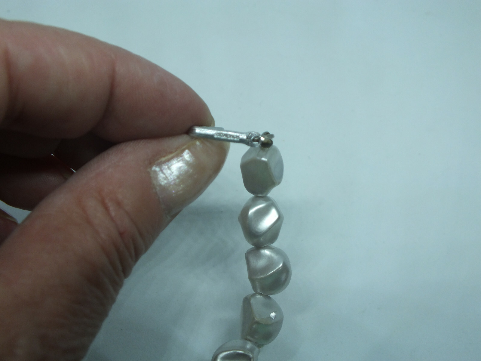 Beautiful Necklace Choker Silver Tone Very Light Gray Beads 13-15″ Long CUTE