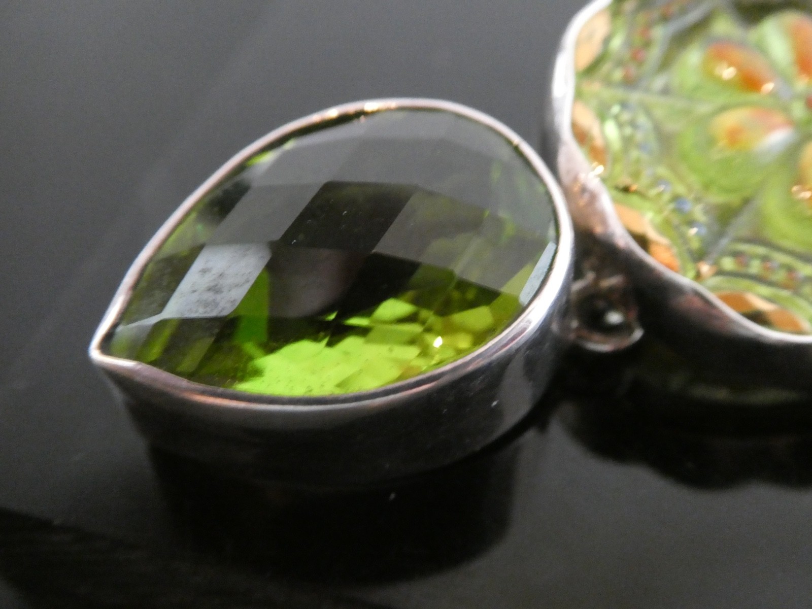 Vintage AKR Amy Kahn Russel Peridot & Antique Glass Sterling 925 Pendant 4″