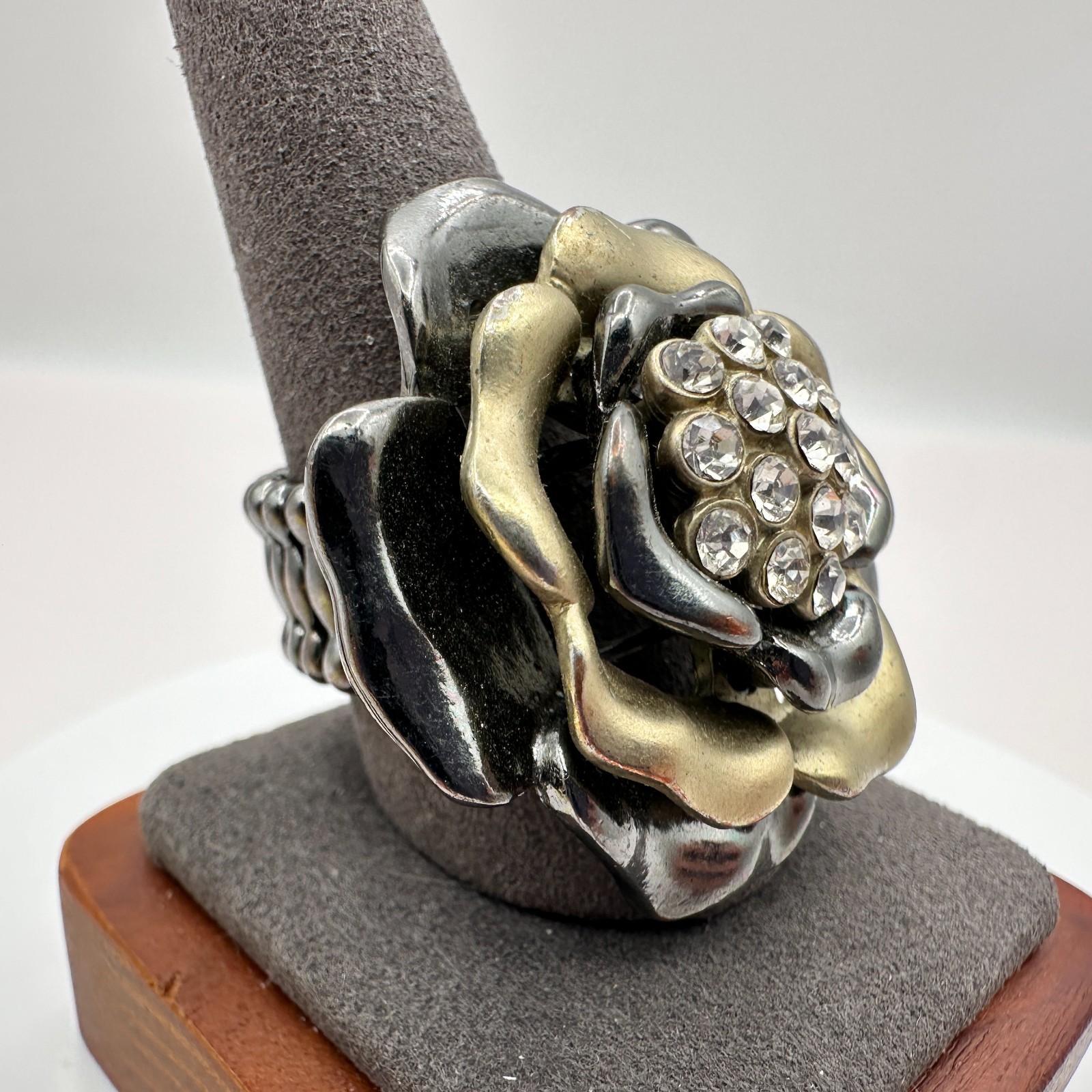 Vintage 90s Rose Statement Ring Clear Glass Accents Stretch Band Fashion Jewelry