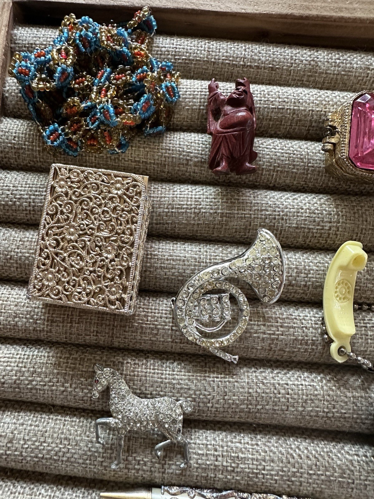 Vintage Lot o 14 Jewelry Gadgets Souvenirs Native Beaded Mixed Lot
