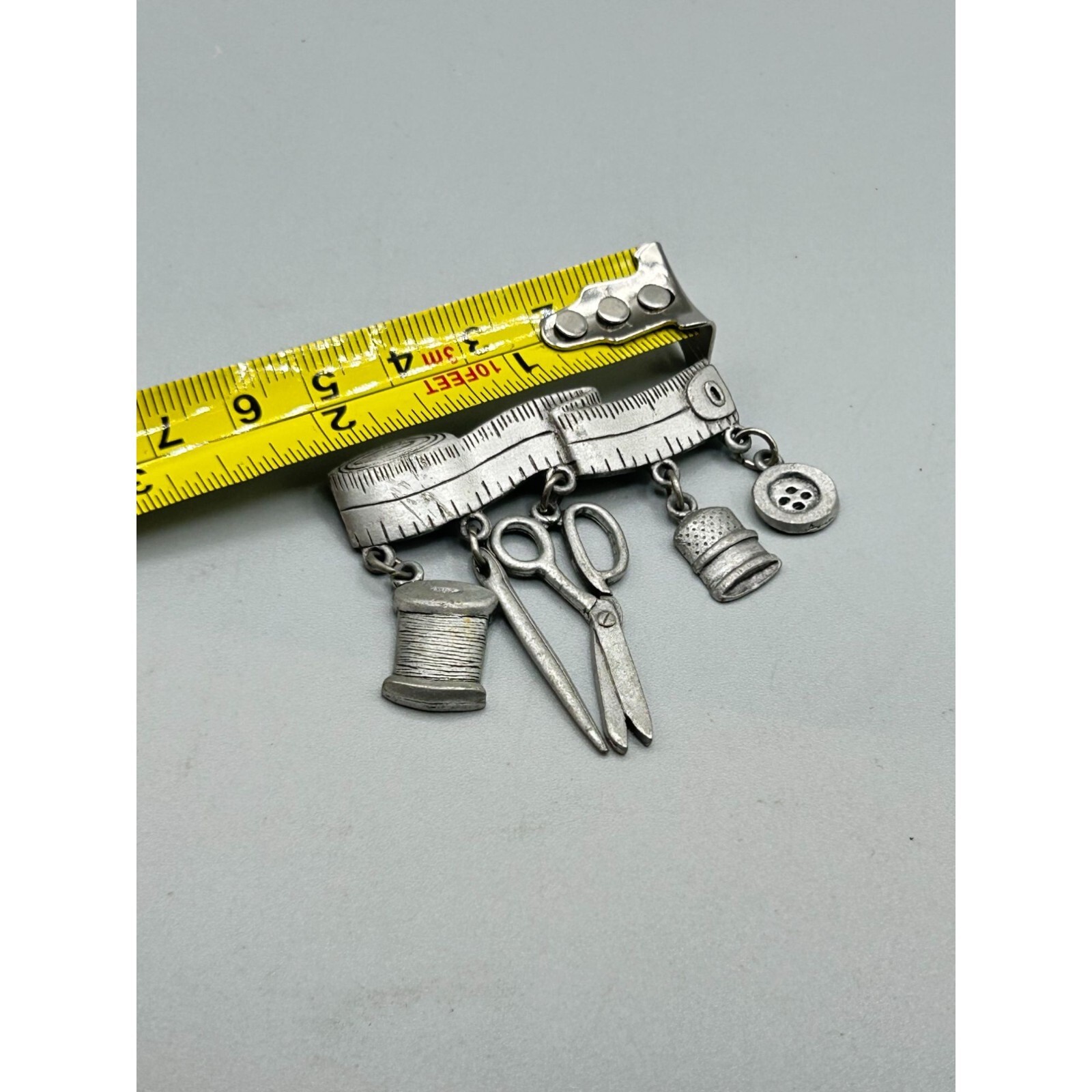 Vintage Signed Jj Seamstress Pin Brooch Measuring Tape Sewing Supplies Charms