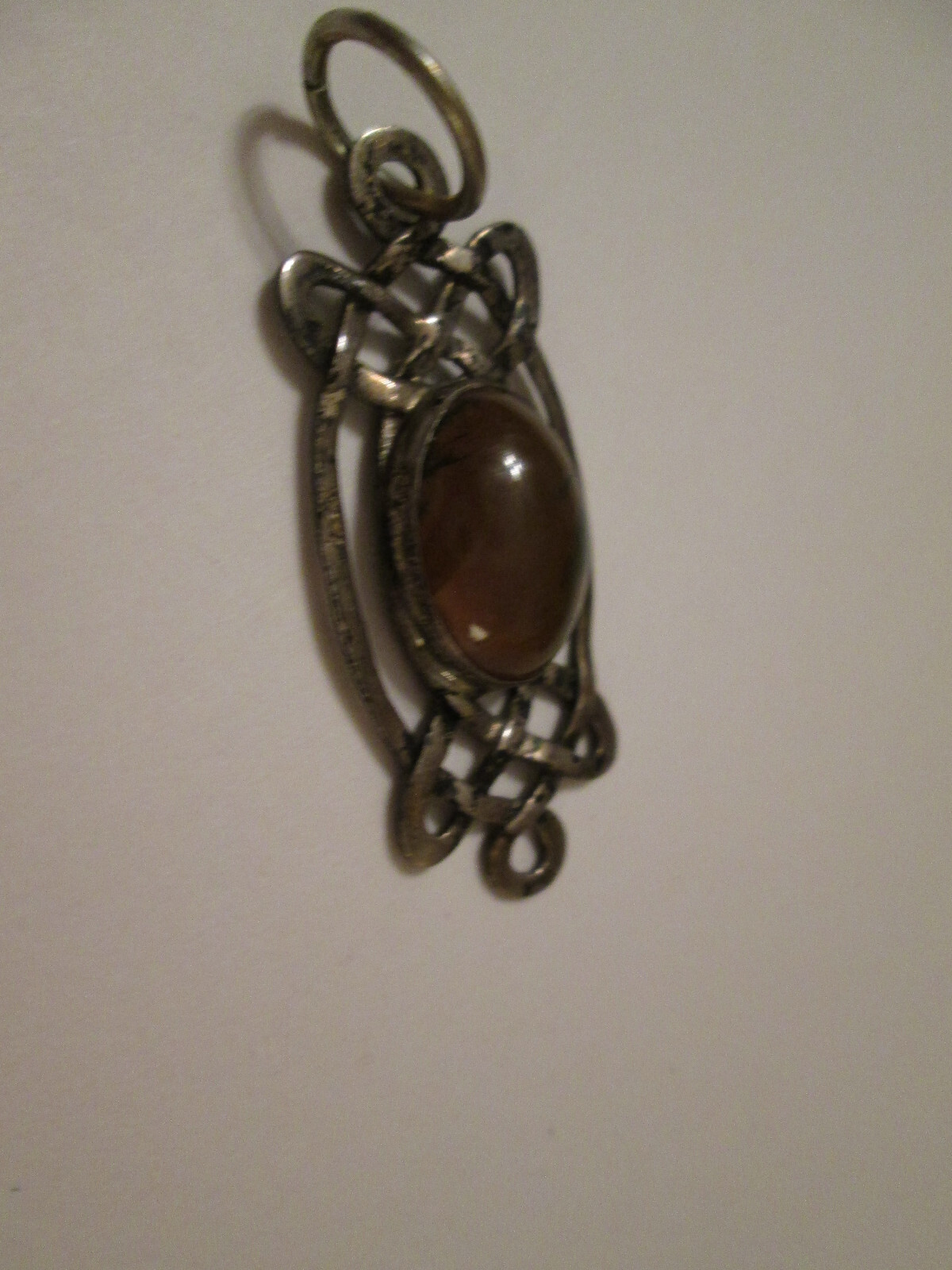 VINTAGE 1-1/2″ GREAT FALLS METAL WORKS STERLING SILVER 925 AGATE SCROLL Pendant