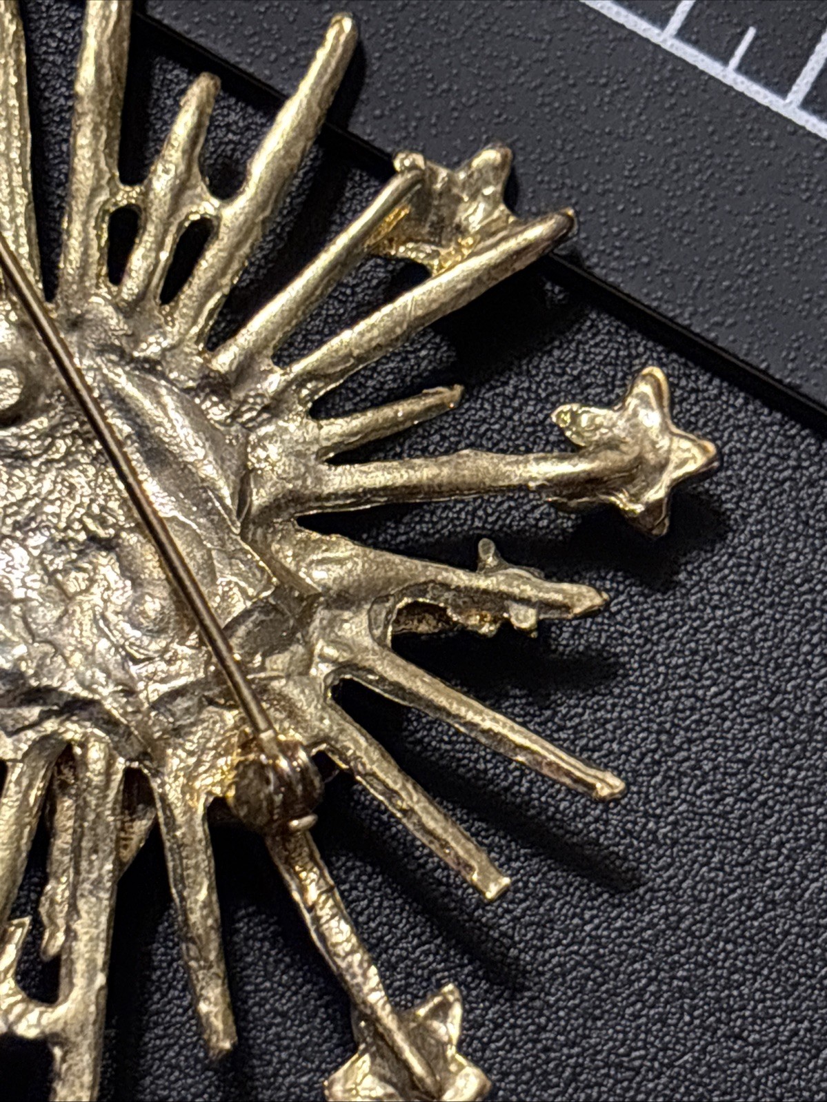 Large Starburst Angel Cherub Brooch