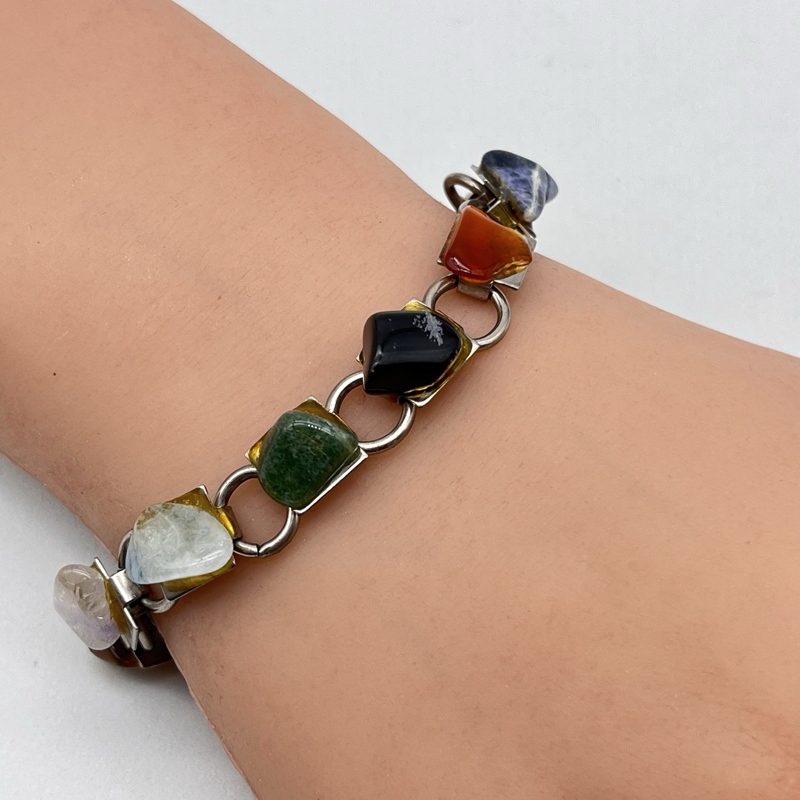 Vintage Multicolor Agate Bracelet Polished Stone Silver Tone Fits 6.75″ Wrist