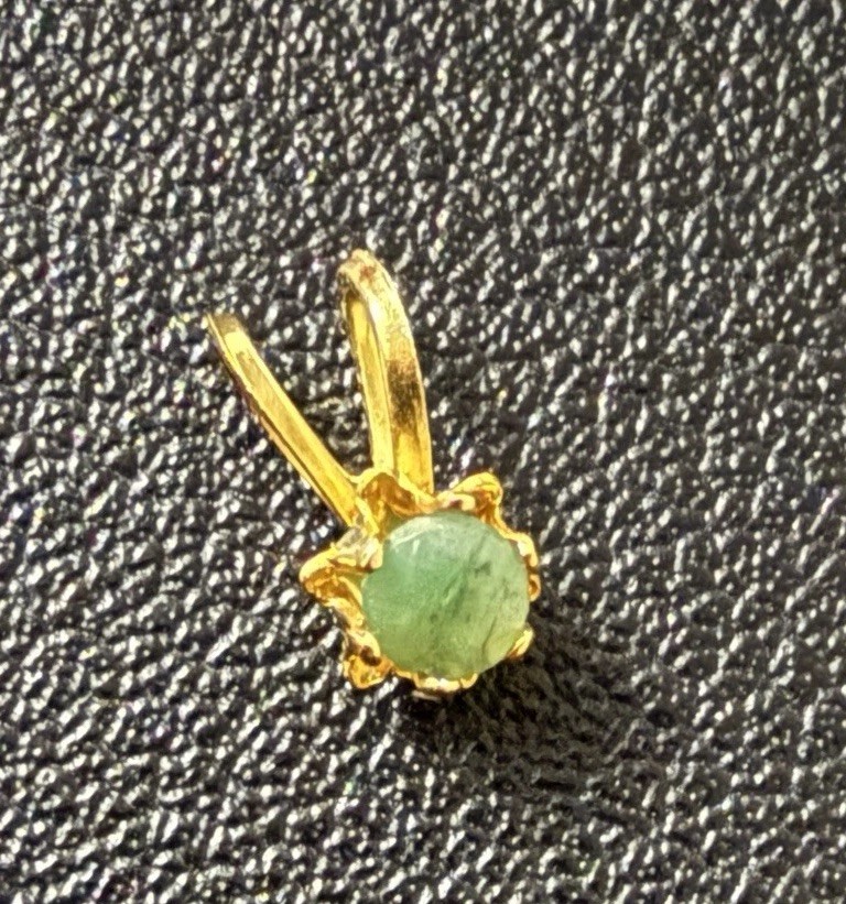 Vtg Dainty Birthstone Gold Plated May Emerald-Look Pendant w/ Prong Setting