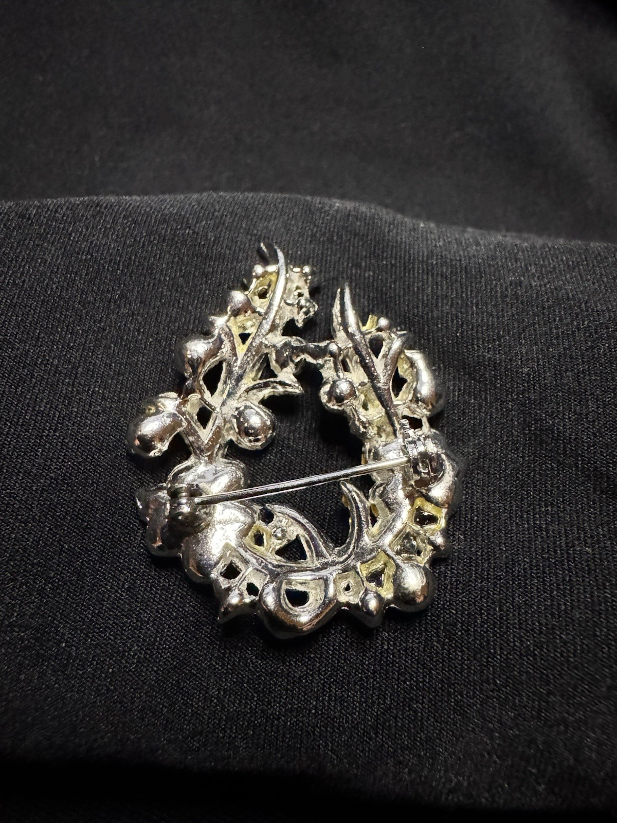 4 Vintage Brooches Gold & Silver Tone w/ Multicolor Stones, Unsigned