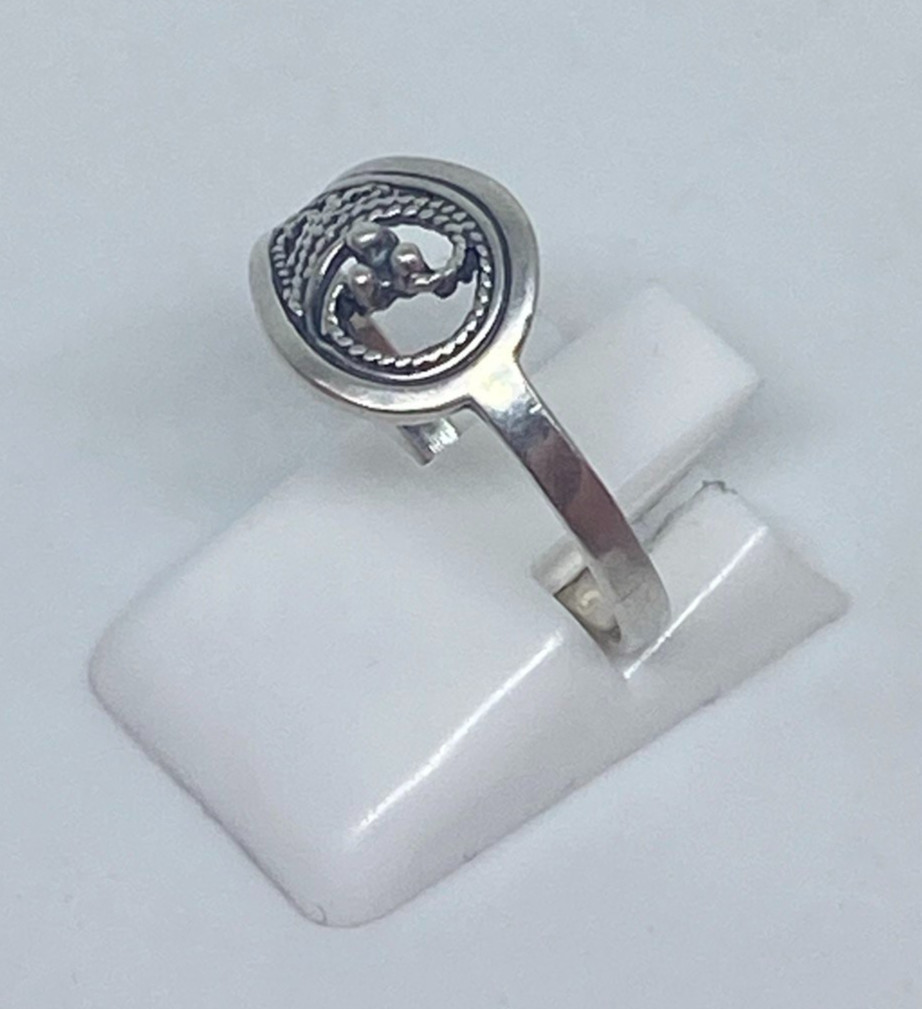Vintage rings made of 925 silver, Size 7.5 . Weight 1.53 g.Jewelry from Ukraine