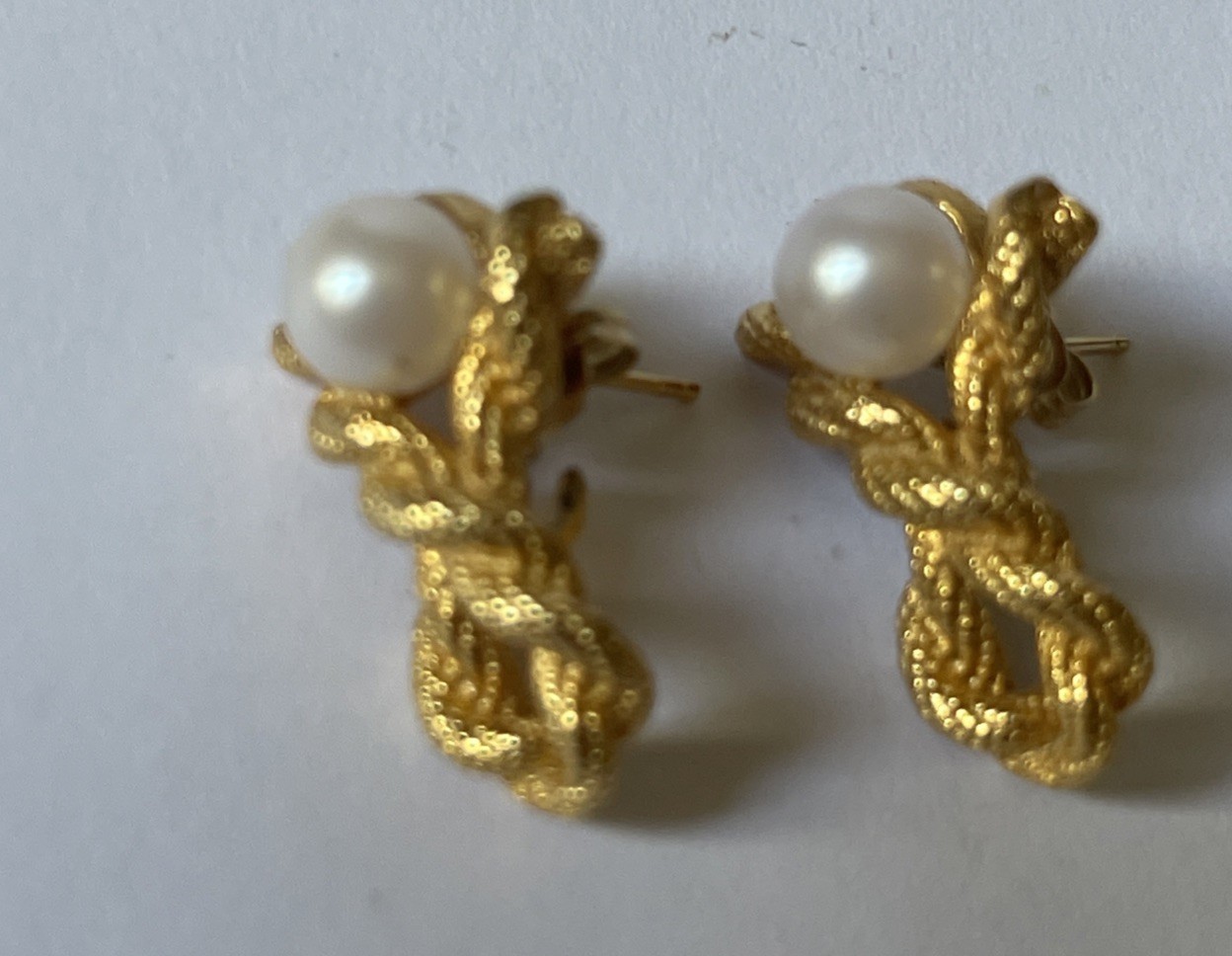 Vintage Gold Tone Knotted Rope Pearl Earrings