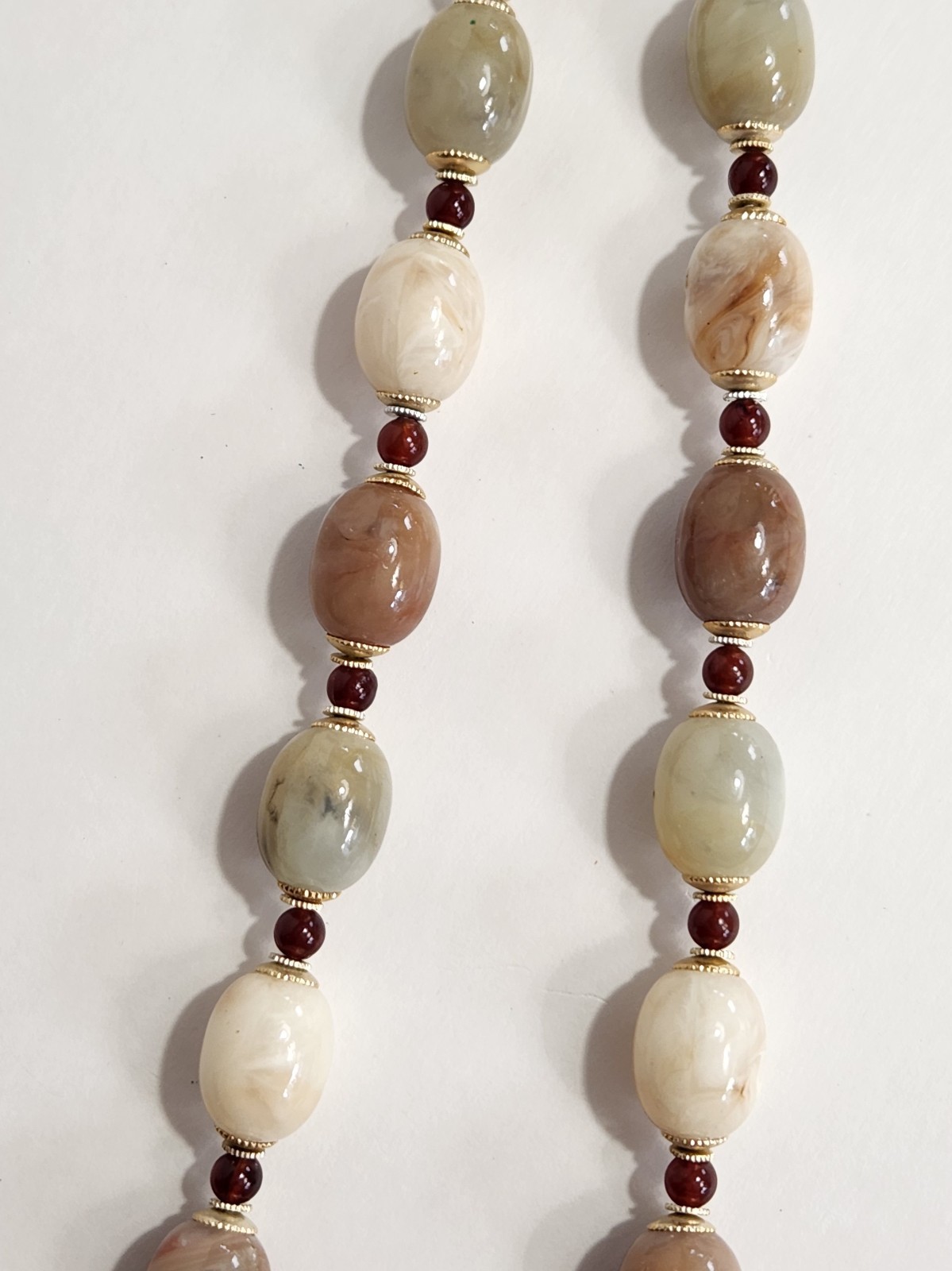Vintage Statement Necklace Graduated Lucite Faux Agate Oval Beads Earthtones
