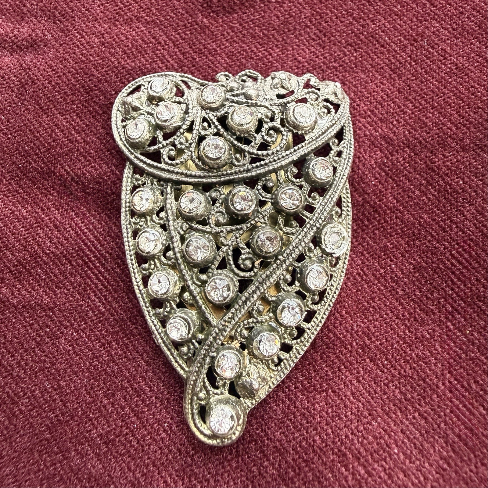 Vintage Rhinestone Leaf Dress Clip | Fur Clip | Silver Tone Filigree Openwork