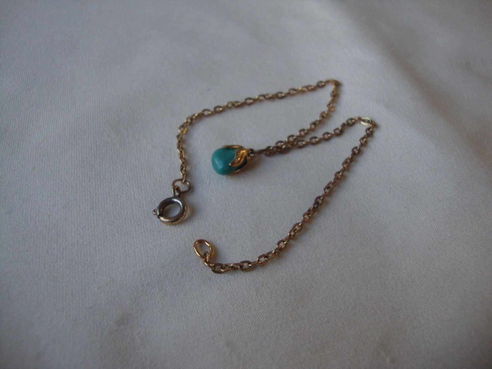 VTG GOLD PLATED LEAVES TURQUOISE NUGGET + GOLD PLATED 8.5″ ANCHOR CHAIN BRACELET