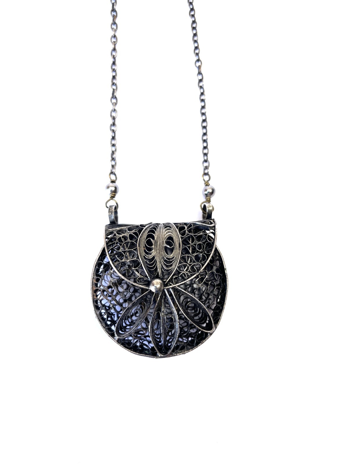 Vintage Filagree Metal Silver Tone Coin Purse Pendant Long Necklace