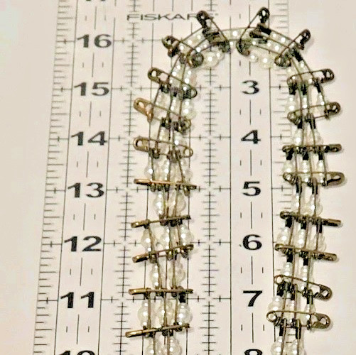 VTG Handcrafted Boho ’70s Safety Pin White Bead Faux Pearl Necklace 27″L Upcycle
