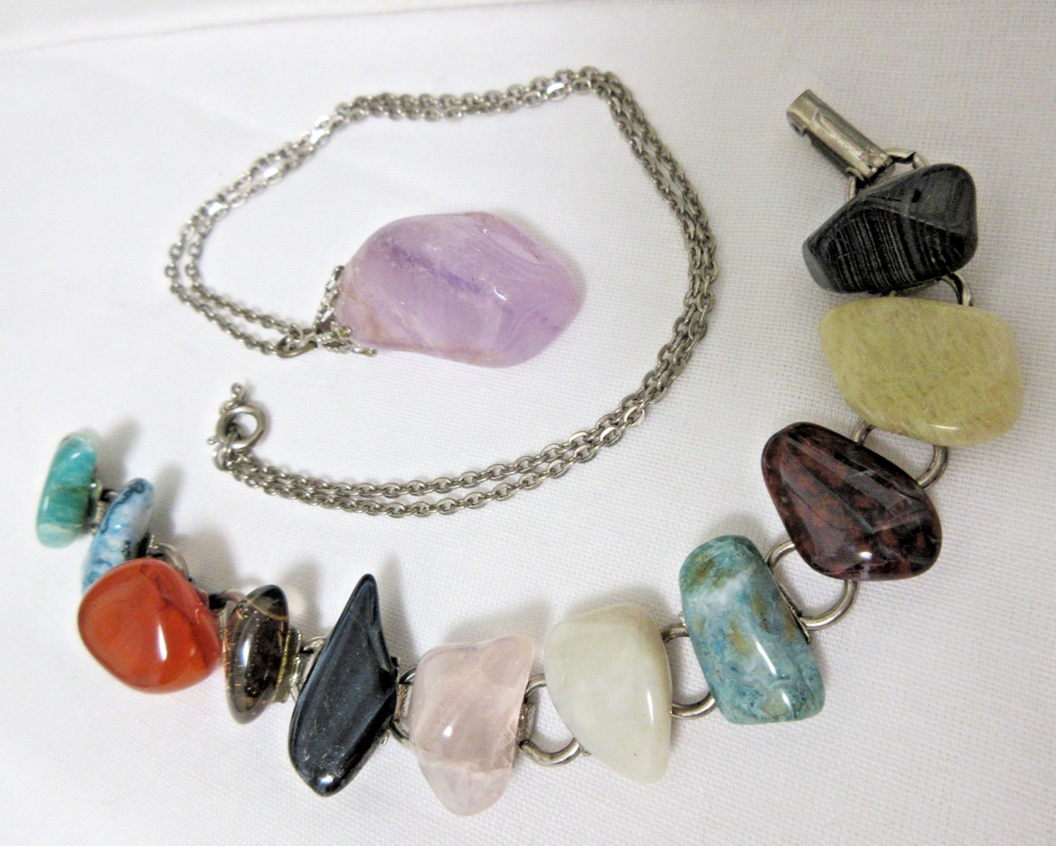 Vintage Silver Tone Polished Stone Pendant Necklace and Bracelet