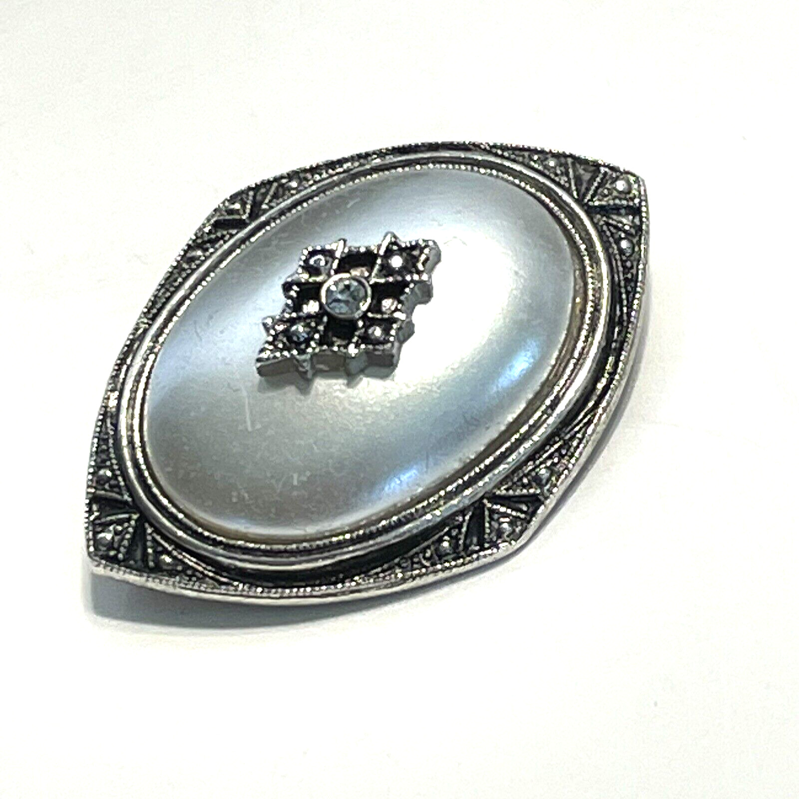 Pair of Silver Tone Brooches Bird & Nest w/Faux Pearl Eggs + Avon Brooch/Pendant
