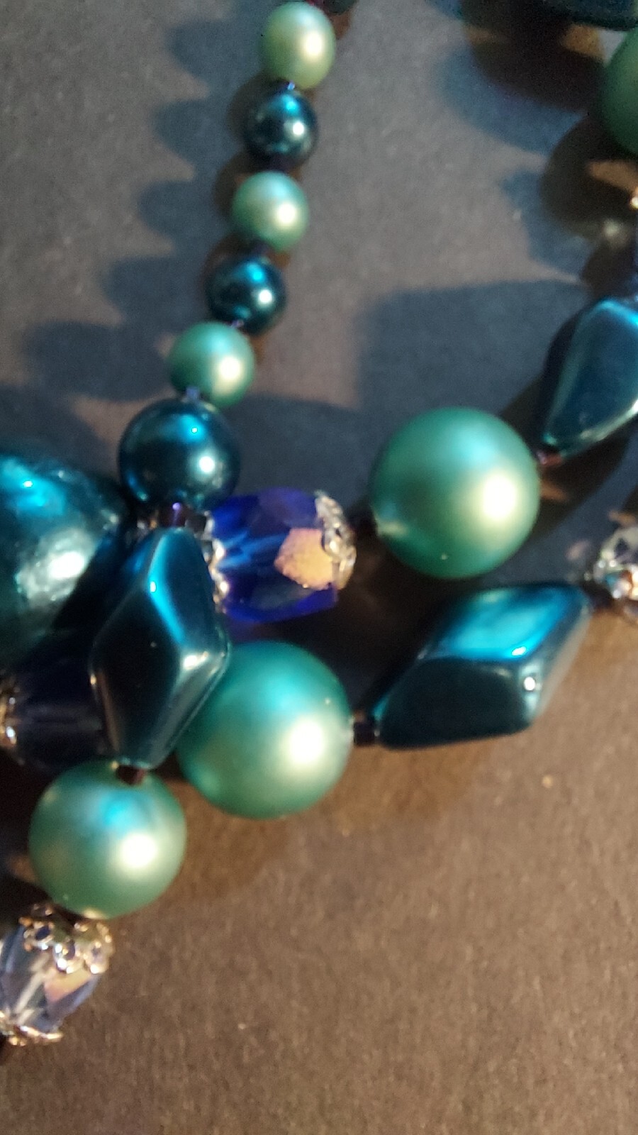 BEAUTIFUL SET VTG JAPAN BLUE/AQUA BEADED NECKLACE & CLIP EARRINGS 1952-?