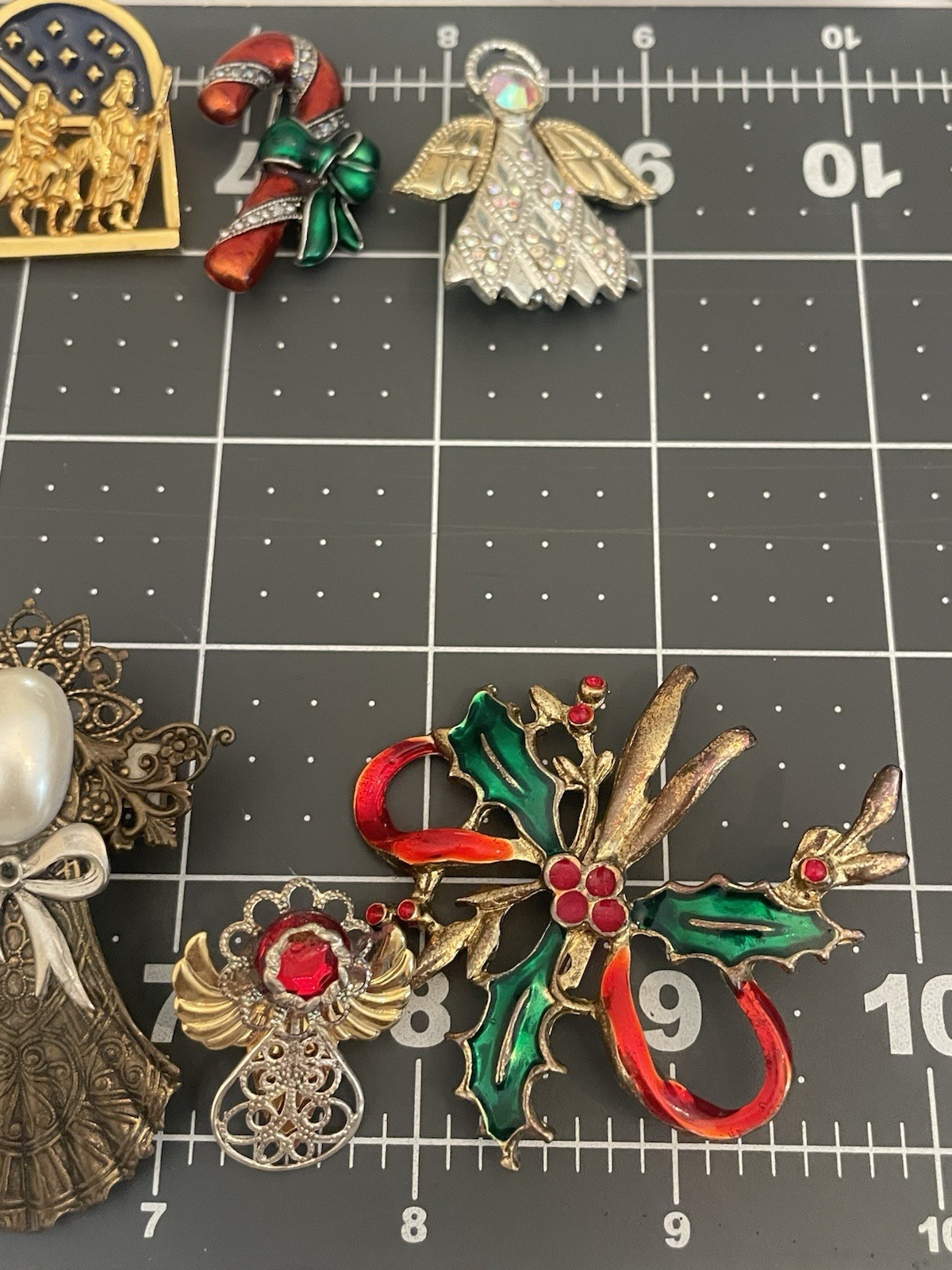 VTG Christmas Brooch Pin Lot ENAMEL RHINESTONE Santa Angel Cane Wise Men Noel