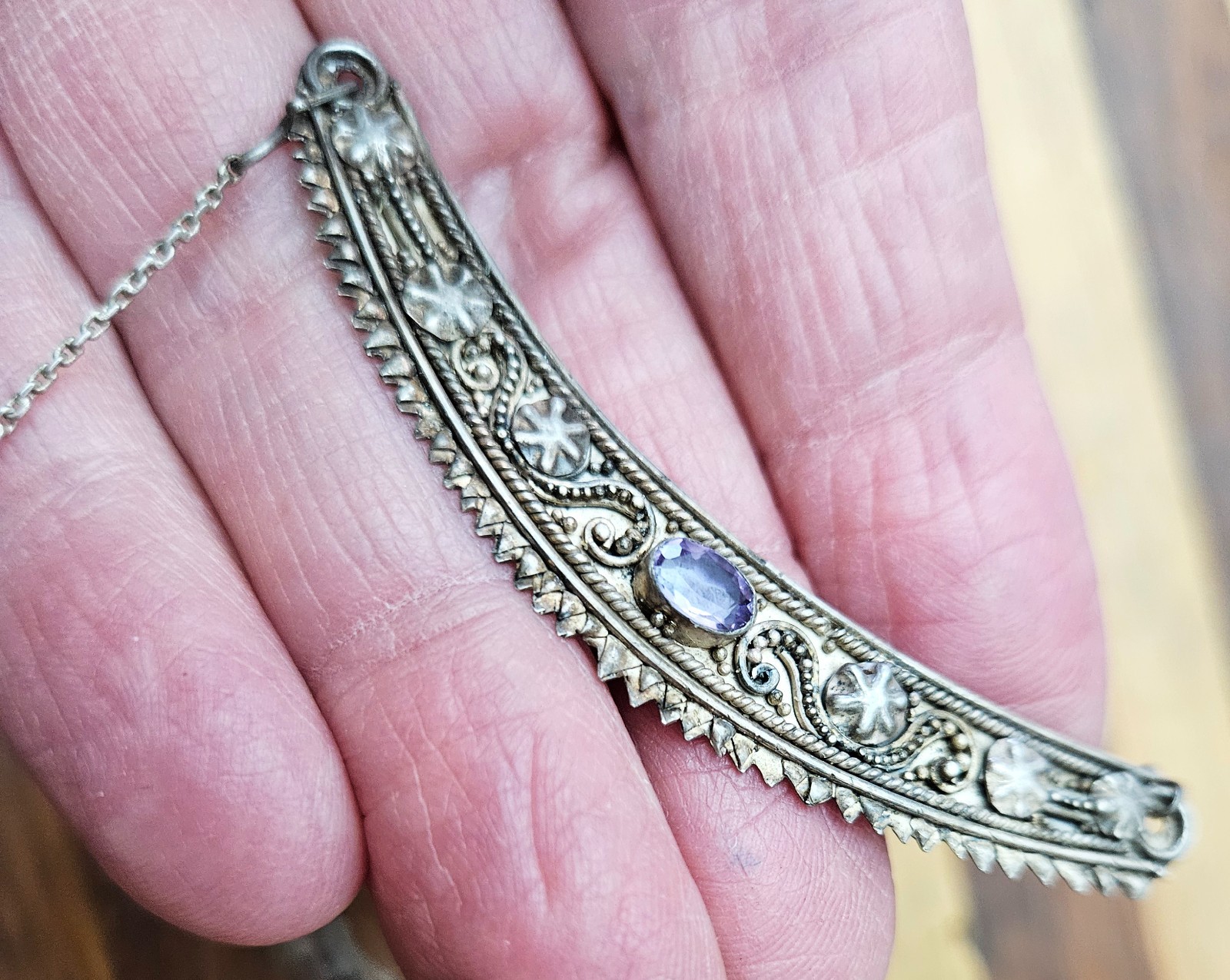 Vintage 925 Sterling Silver Amethyst Embellishments Crescent Necklace 16.5 in
