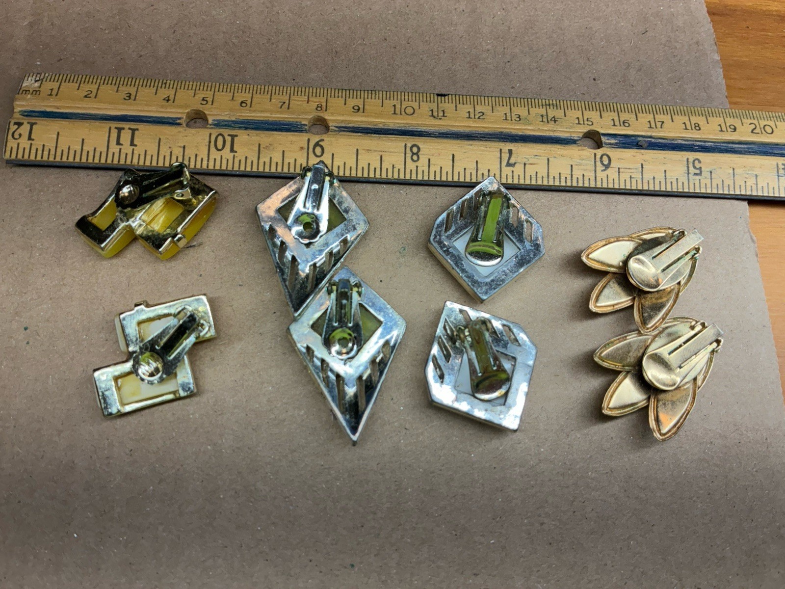 vintage earring lot modern mod 60’s – 80’s lot mixed