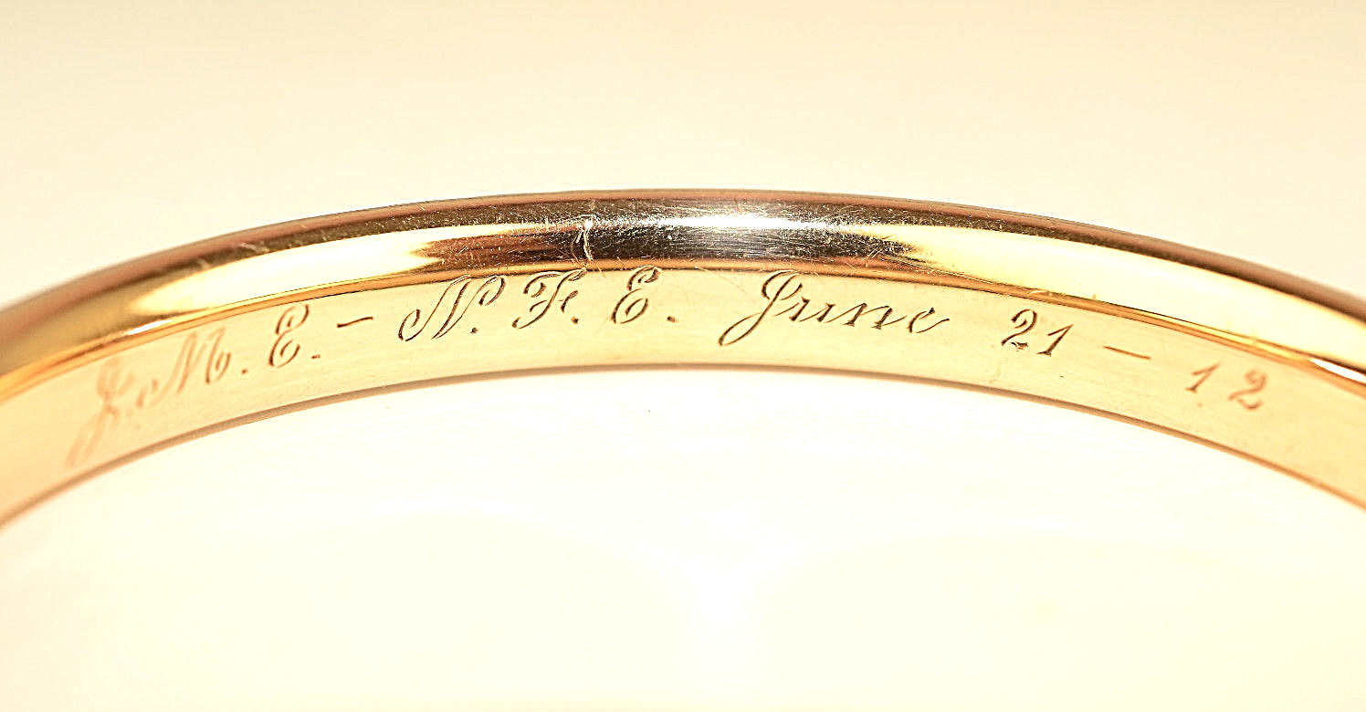 ANTIQUE 1912 10K YELLOW GOLD ETCHED DESIGN HINGED BANGLE BRACELET OPENS 13.7 gr.