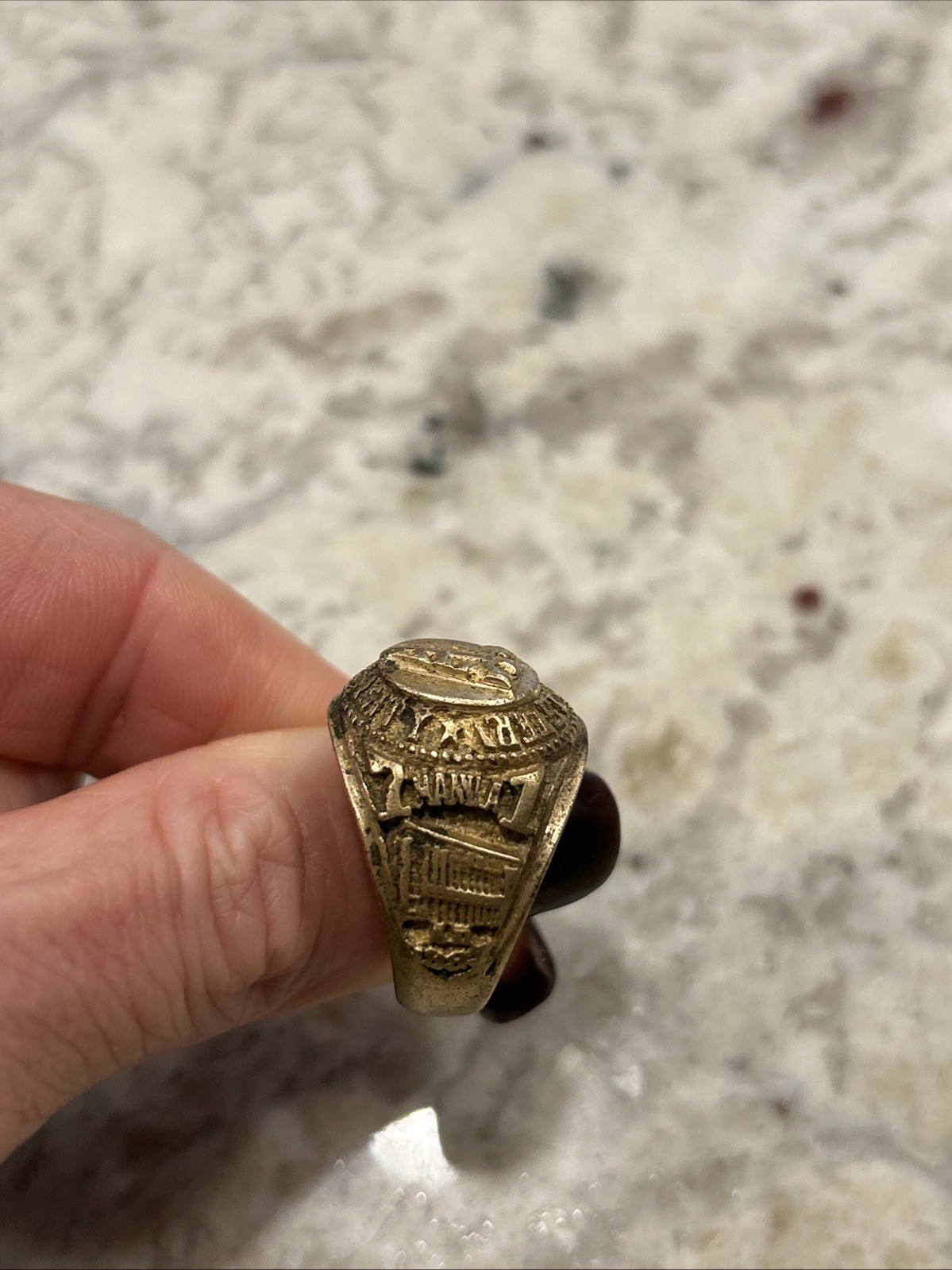 Vintage Class Ring Far Eastern University 1971 Medical School Size 9.5, 12 Grams
