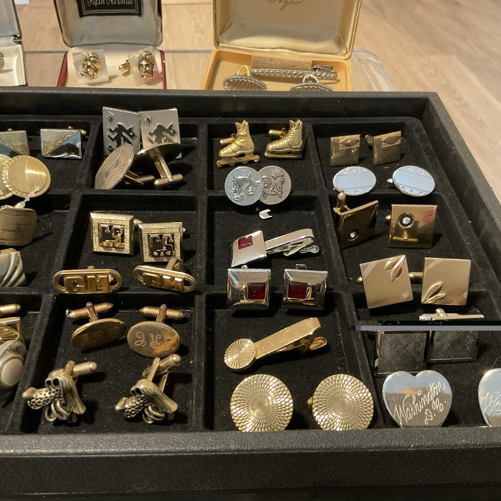 VINTAGE 87 PC MEN’S JEWELRY LOT CUFFLINKS TIE BARS CHAINS, TACS & SETS FREE SHIP