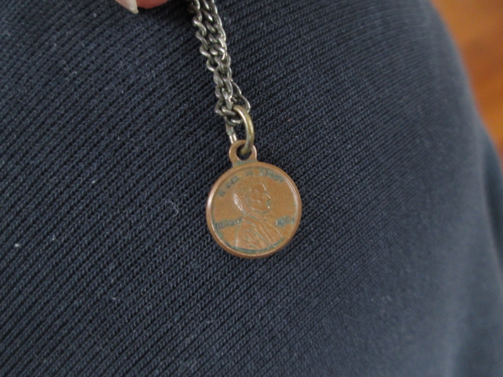 Vintage Miniature Lincoln Cent 1964 Necklace 1 cm Wide Tarnished