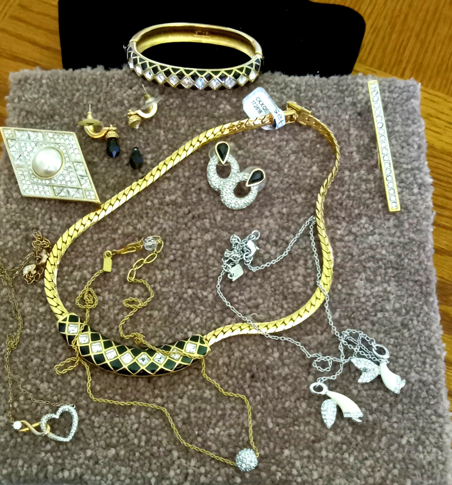 11 pc Lot Swarovski Crystal S A L Swan Bangle Choker Brooches Earrings Pendants