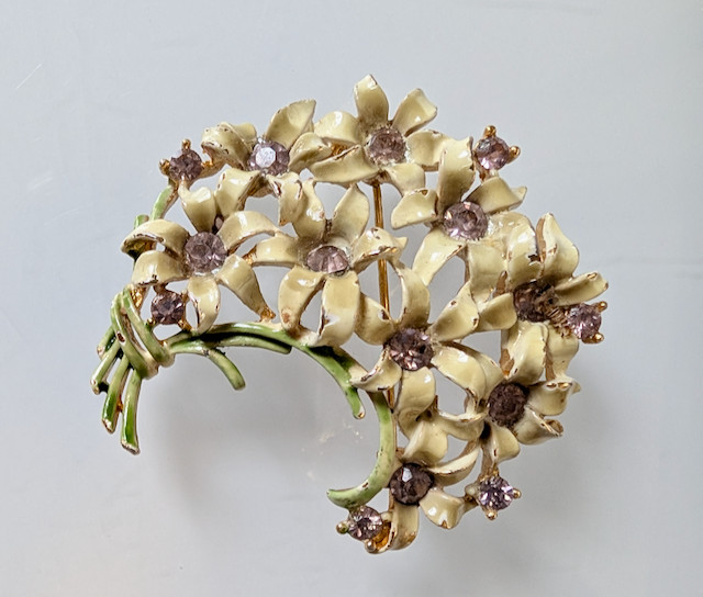 Vintage Floral Enamel Bouquet Design Brooch Lavender Rhinestones Gold Tone