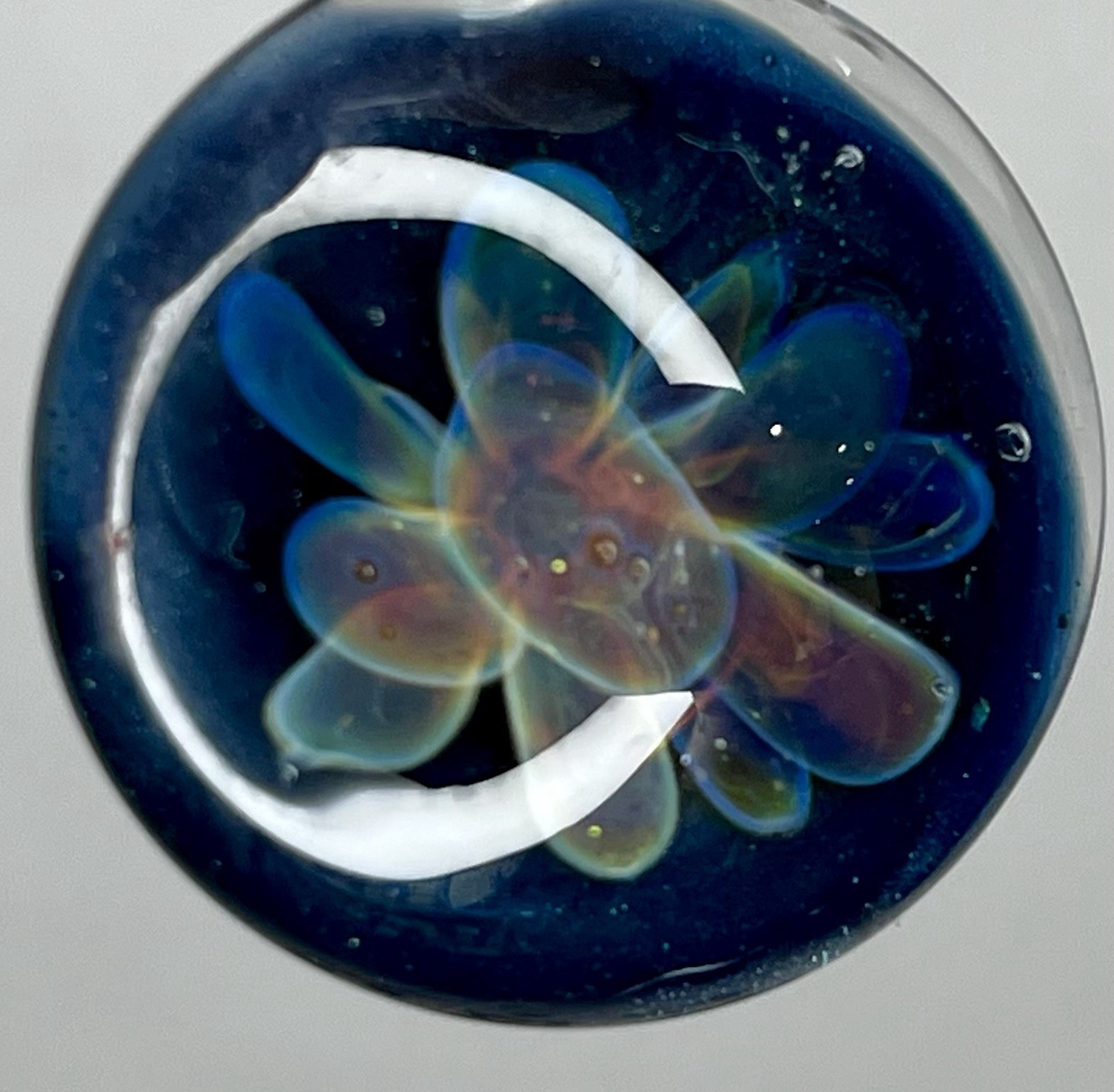 Lot Of 46 Artisan HandBlown Art Glass Flower Pendants Beads Murano Style In Case