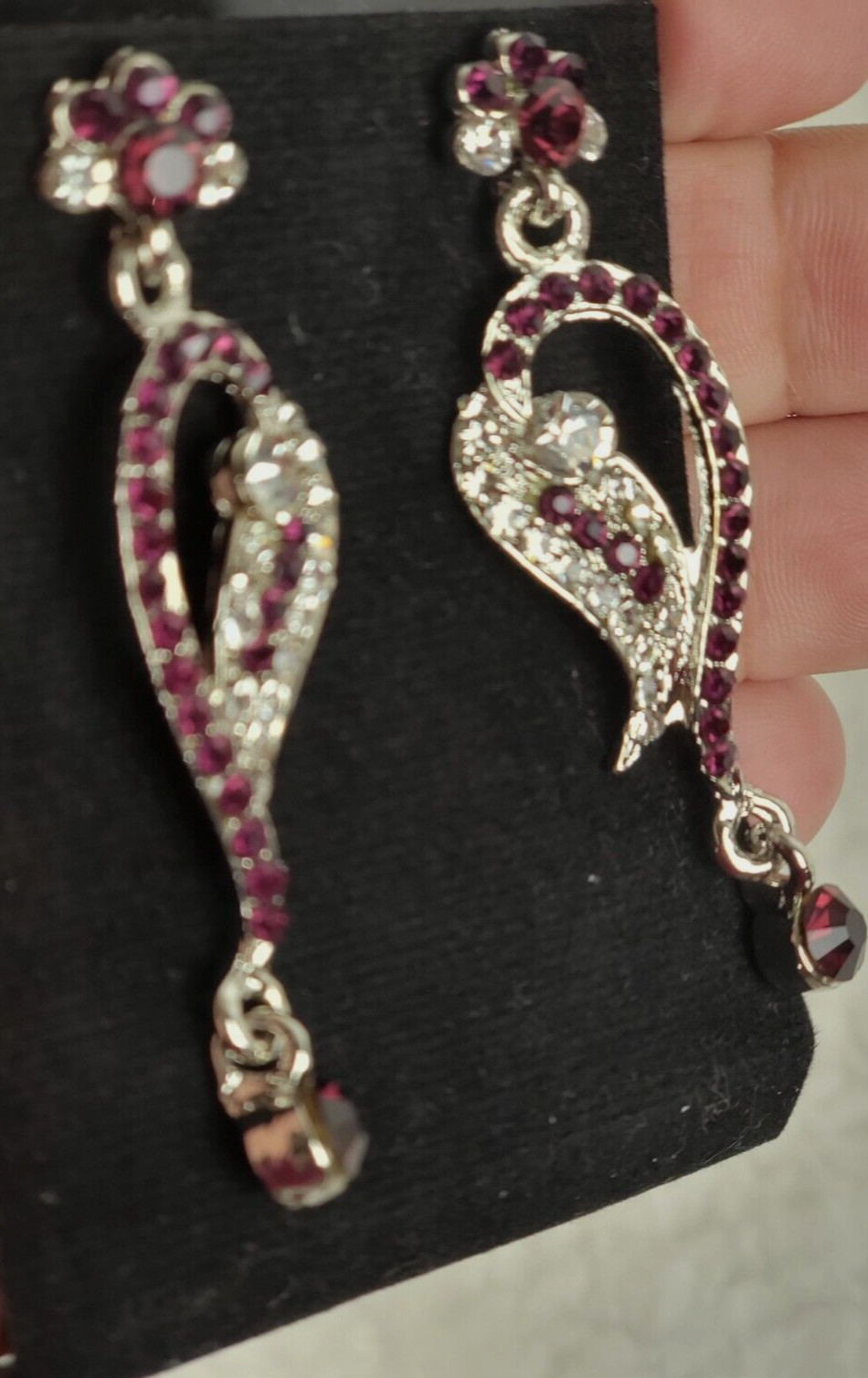 PYROPE GARNET vintage elegance. Shimmering earrings!