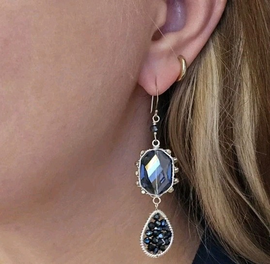 Silver Beaded Blue Aquamarine dangle Earrings Wire Wrapped Faceted Crystals