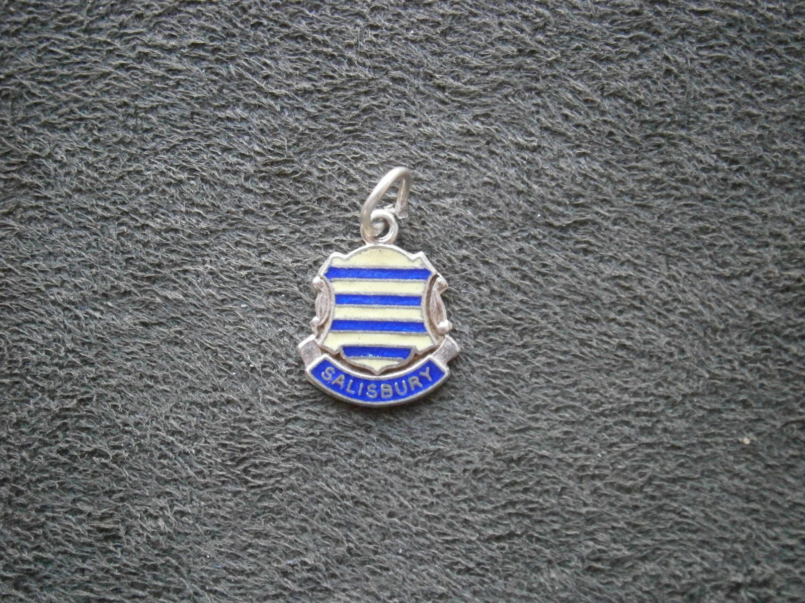 Salisbury England Vtg Sterling Silver Enamel Travel Bracelet Charm Shield 1.0g