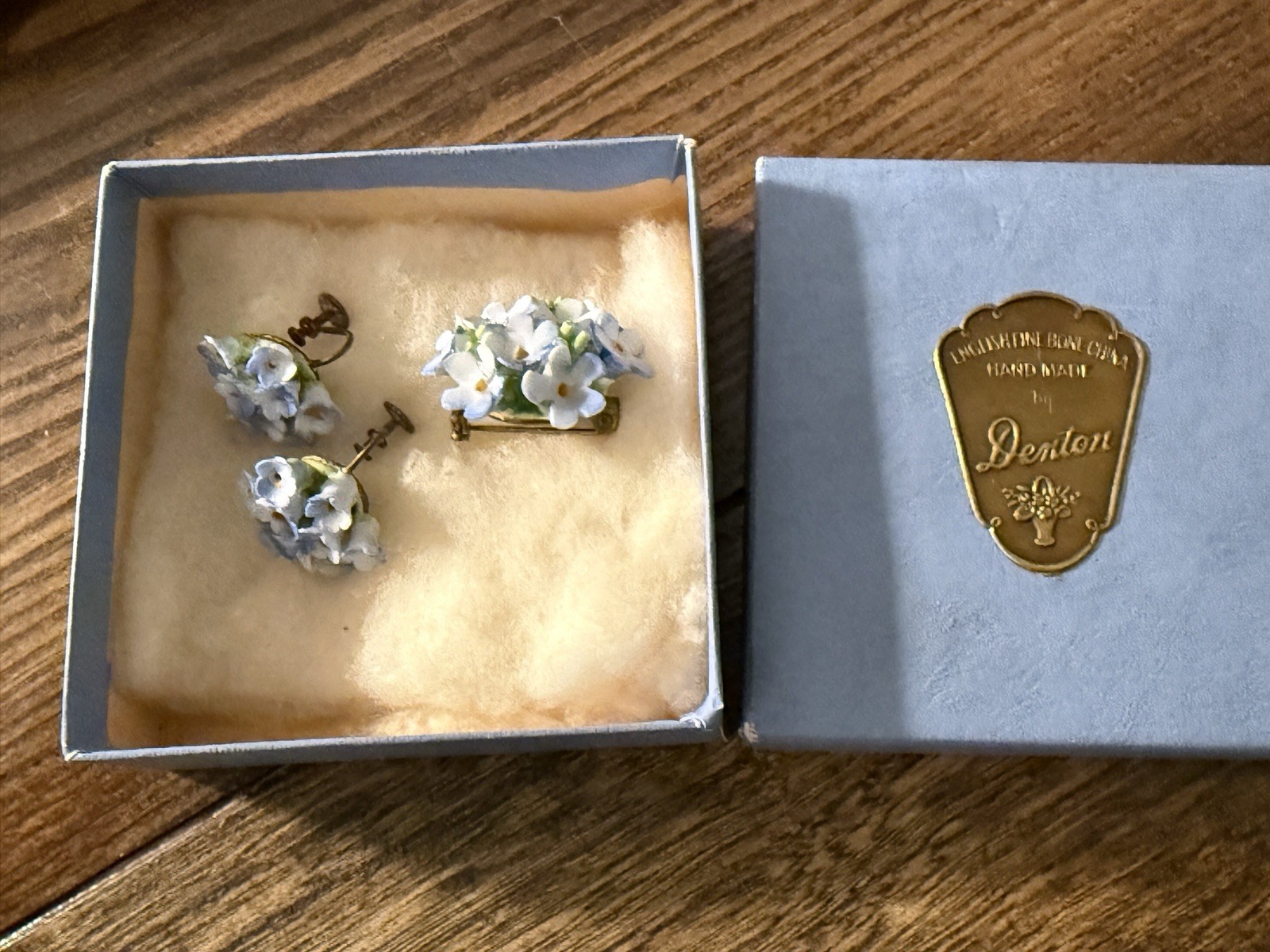 Denton England BLUE Forget Me Not porcelain flower Screw Back Earrings Pin Set