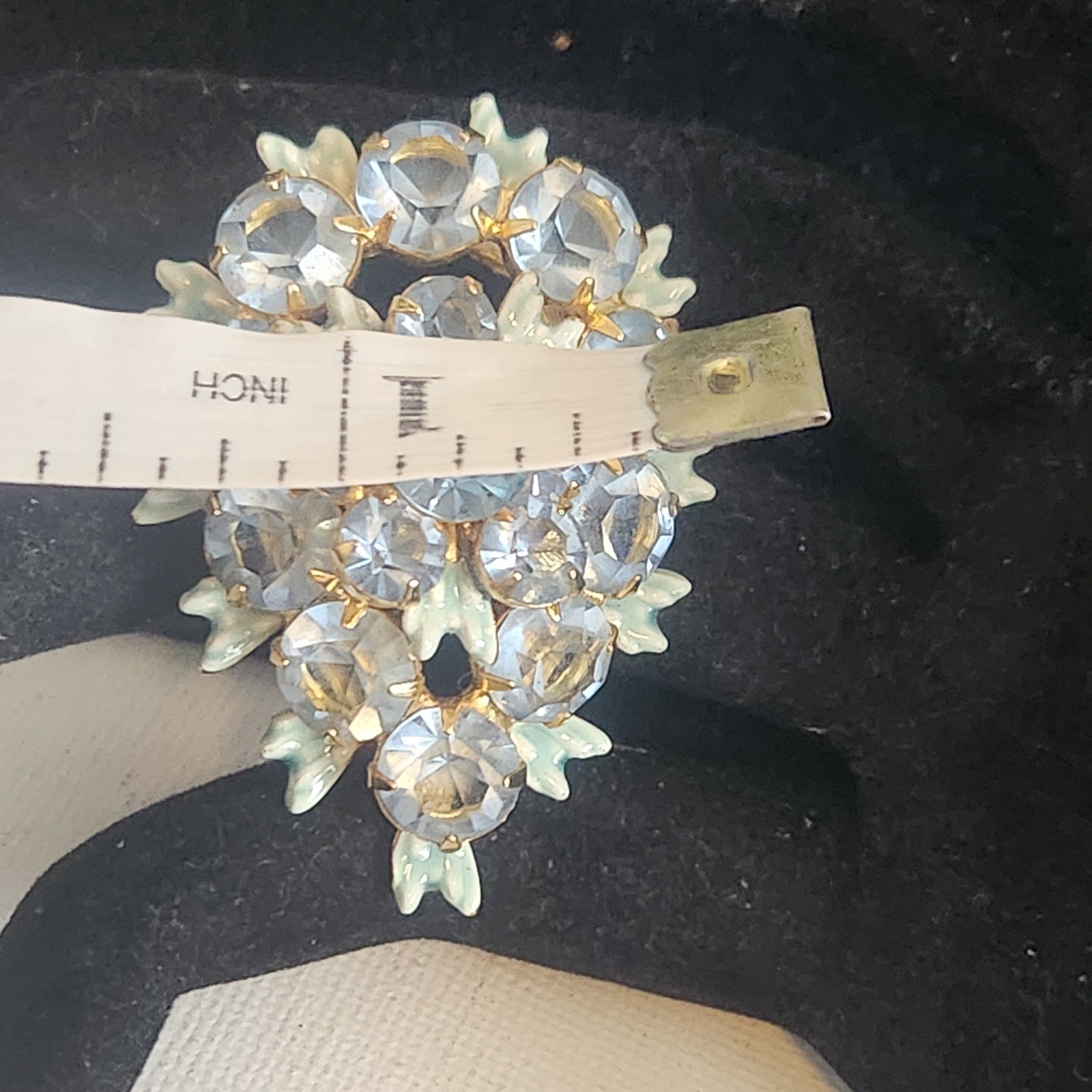 Vintage Light Blue Rhinestone Floral Cluster brooch Gold Tone Enamel Leaf Detail