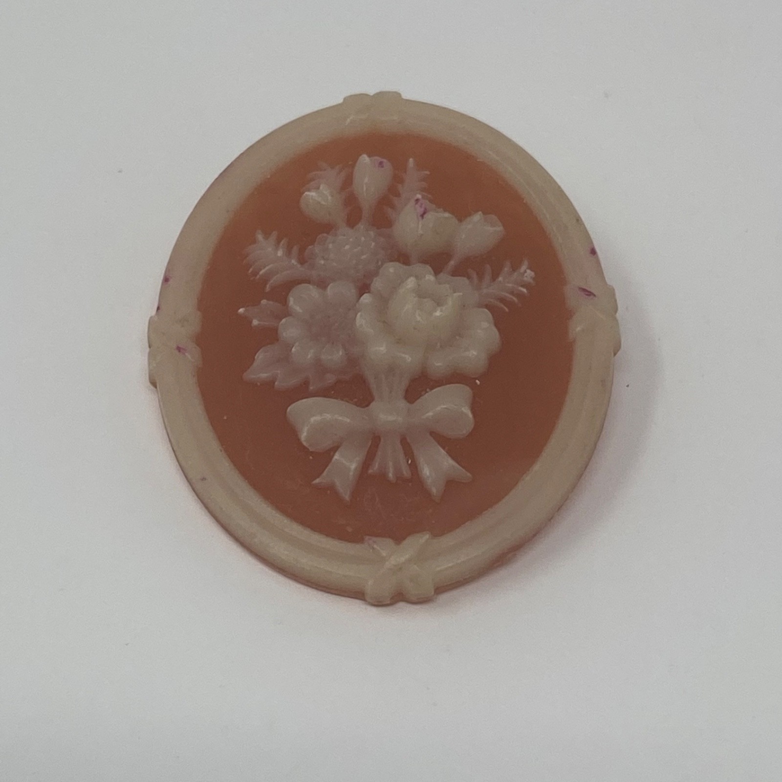 Vintage Avon Floral Resin Cameo Brooch Bouquet Design 1980s Oval
