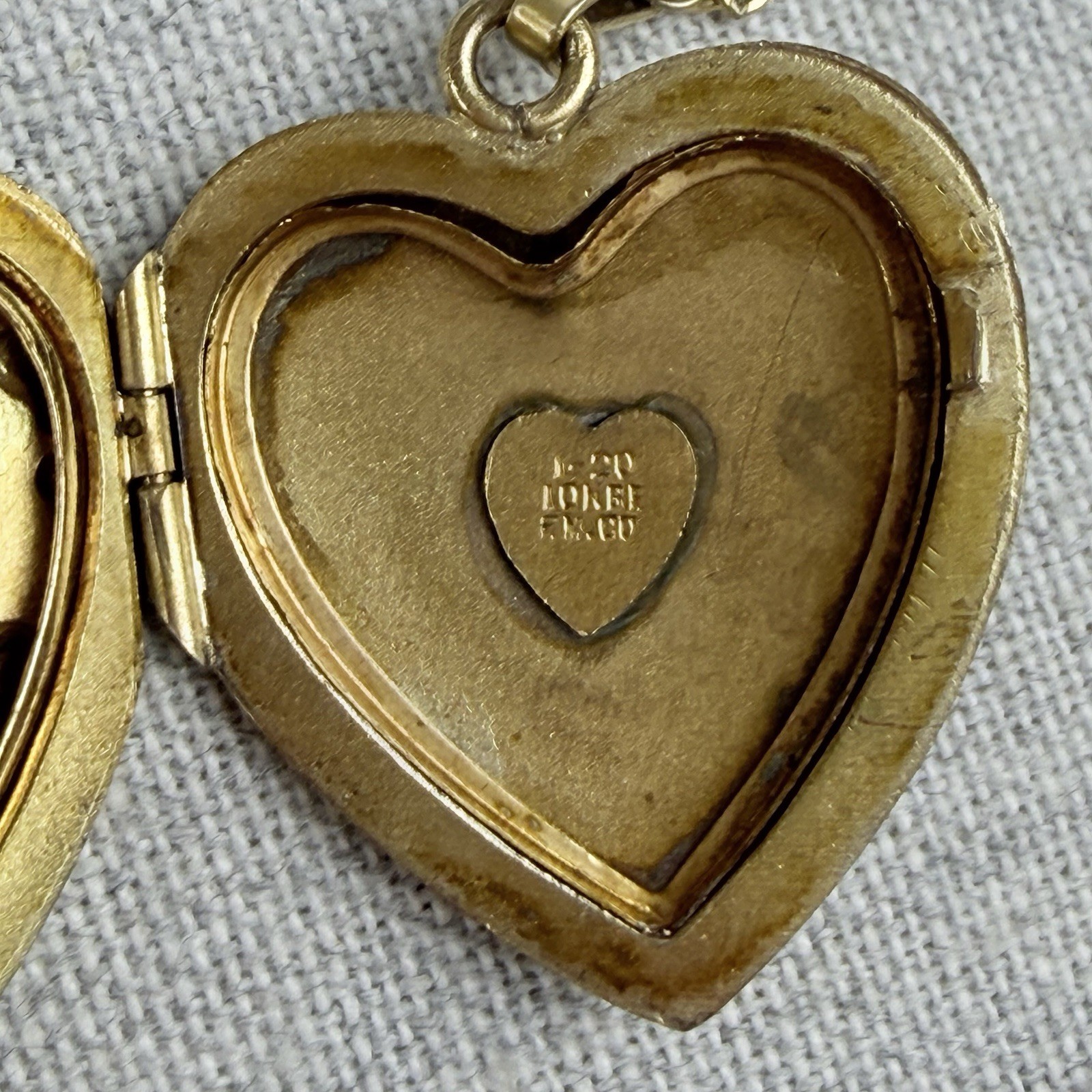 Antique Victorian Art Deco Gold Filled Diamond Heart Locket Pendant Necklace