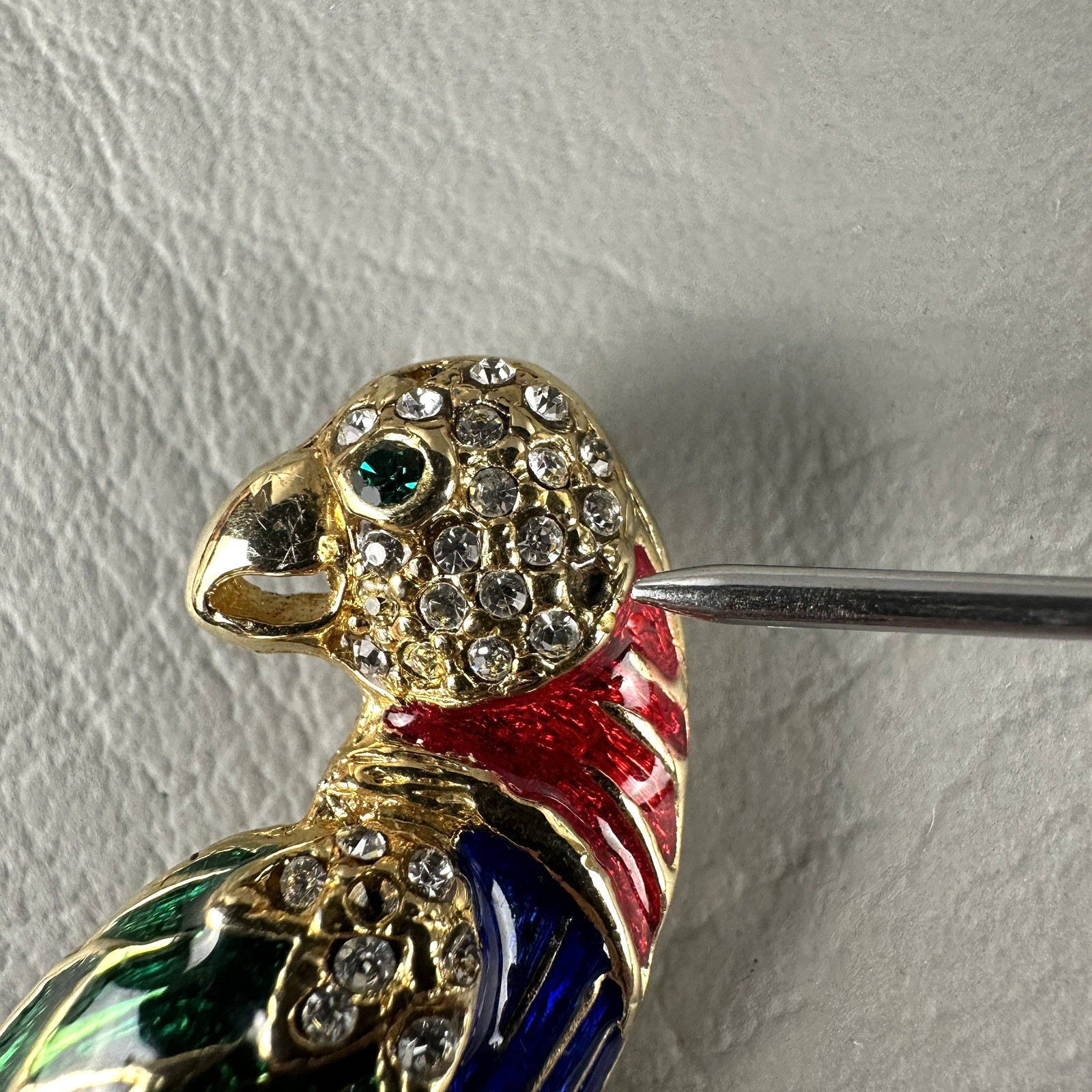 Vintage Parrot Bird Brooch Rhinestone Enamel Gold Tone Tropical Figural Pin