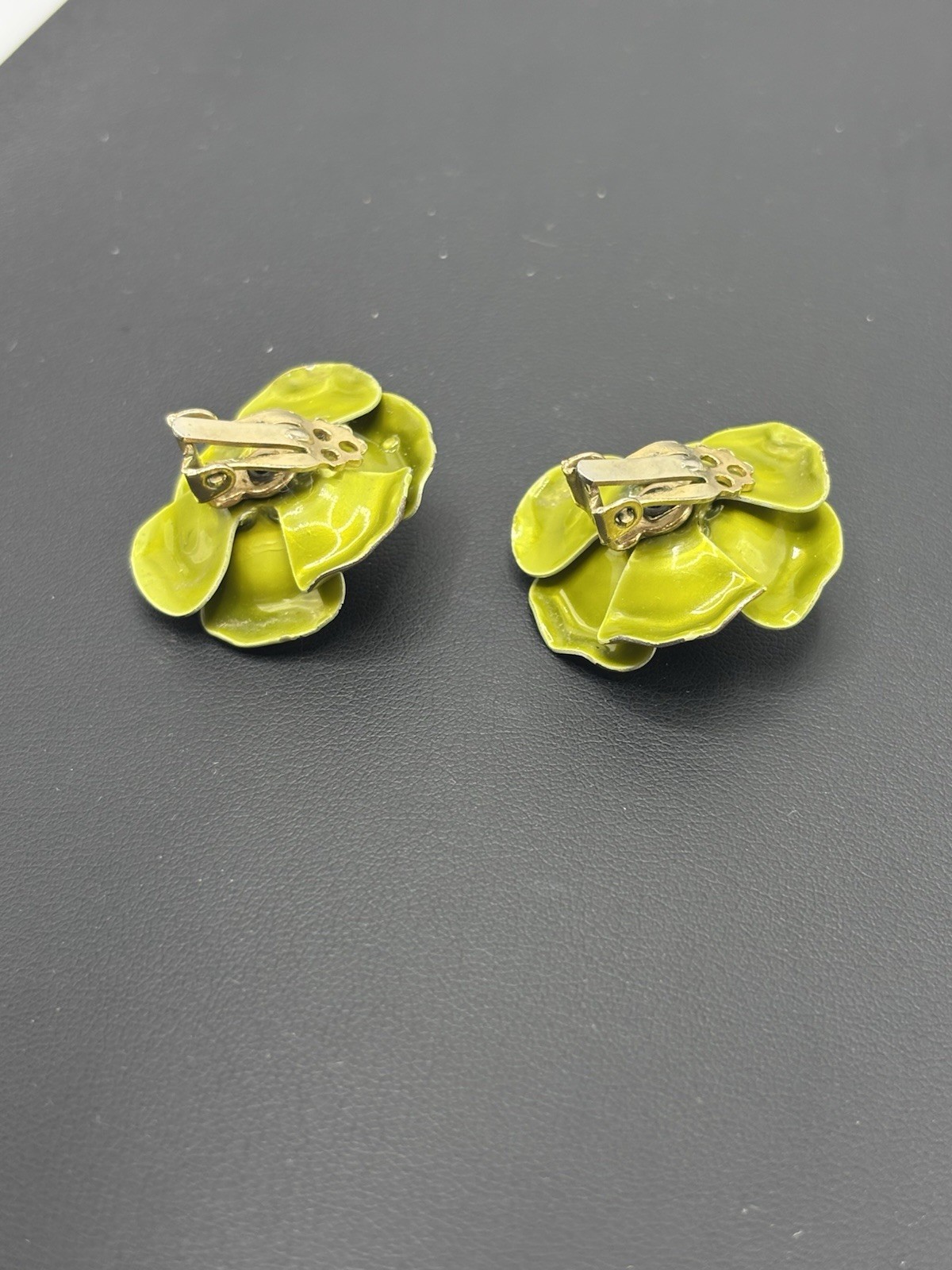 Lime Green Enamel Flower earrings Clip 1960s Rhinestone Fashion Jewelry Vtg