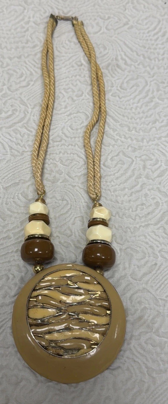 Vintage Bohemian Chunky Twisted Rope Cord Resin Wood Metal Statement Necklace